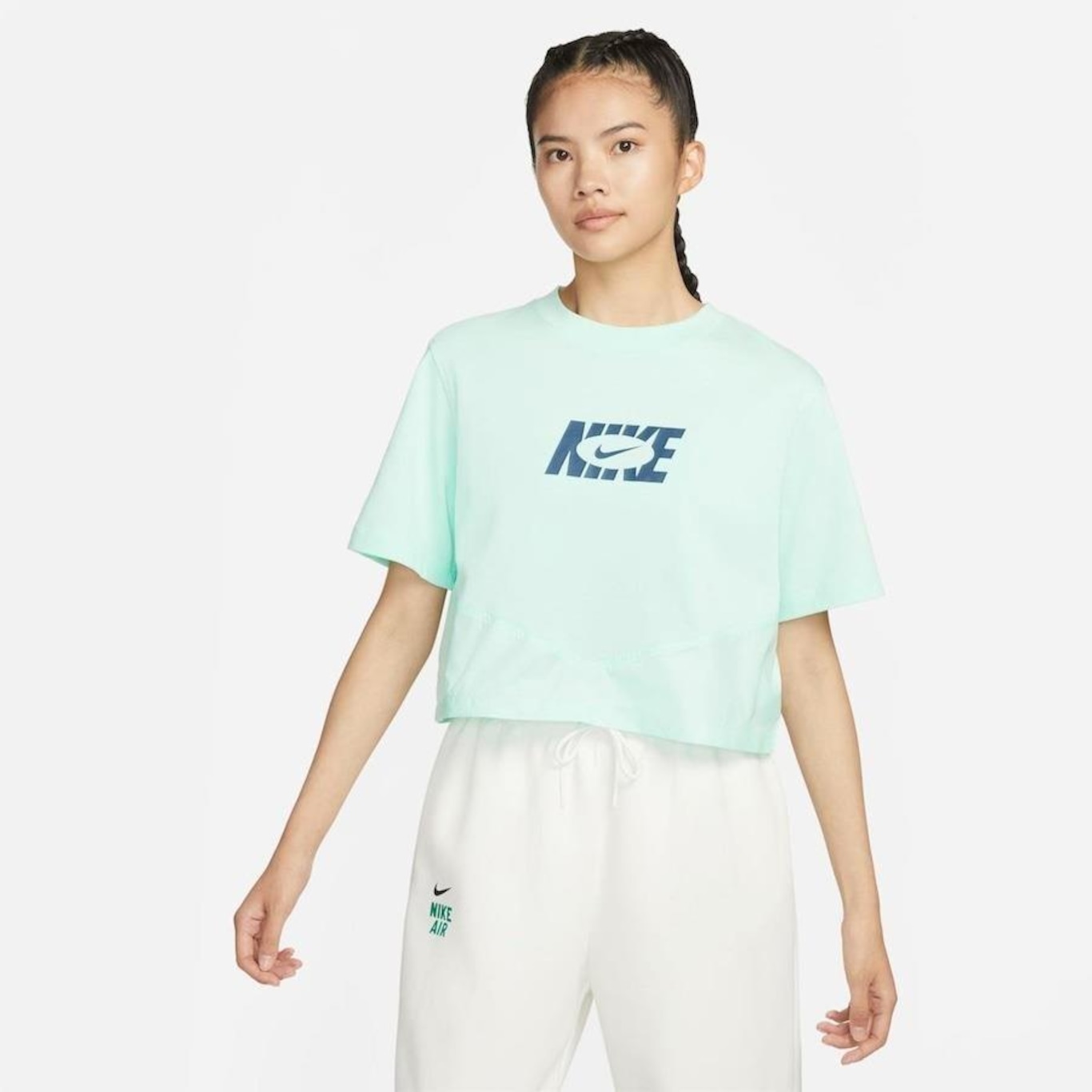 Camiseta Nike Sportswear Icon Clash - Feminina
