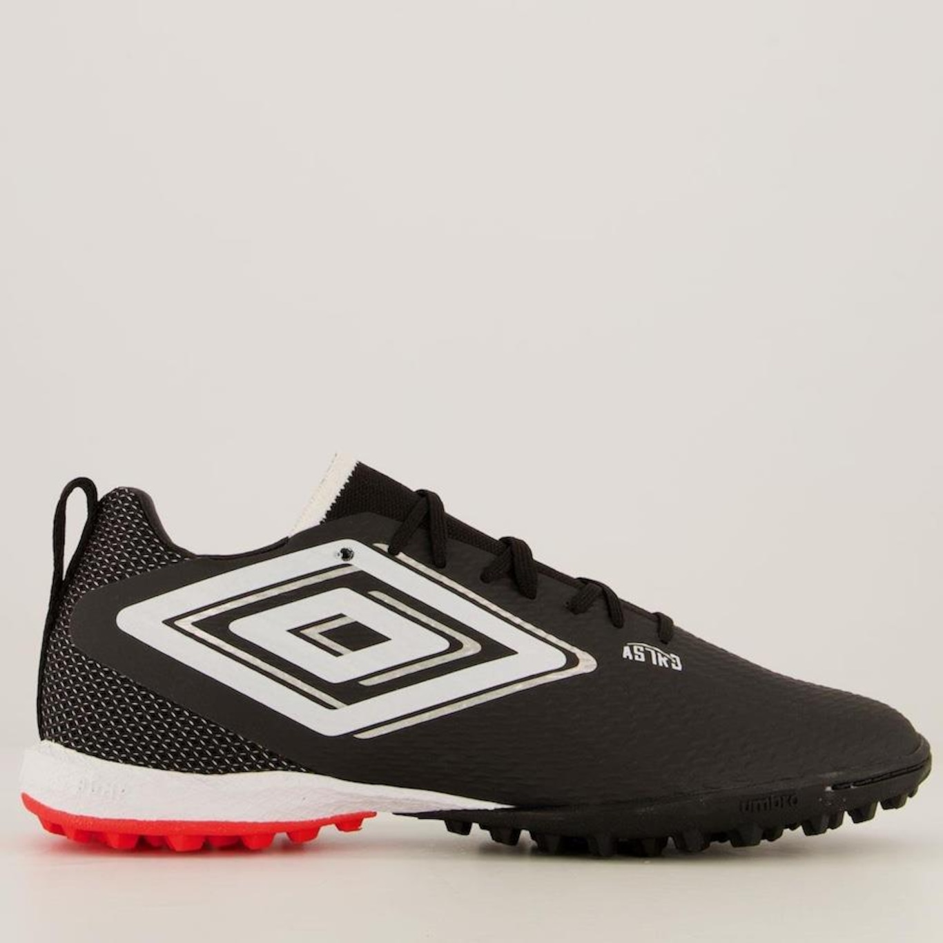 Chuteira Society Umbro Astro - Adulto - Foto 1