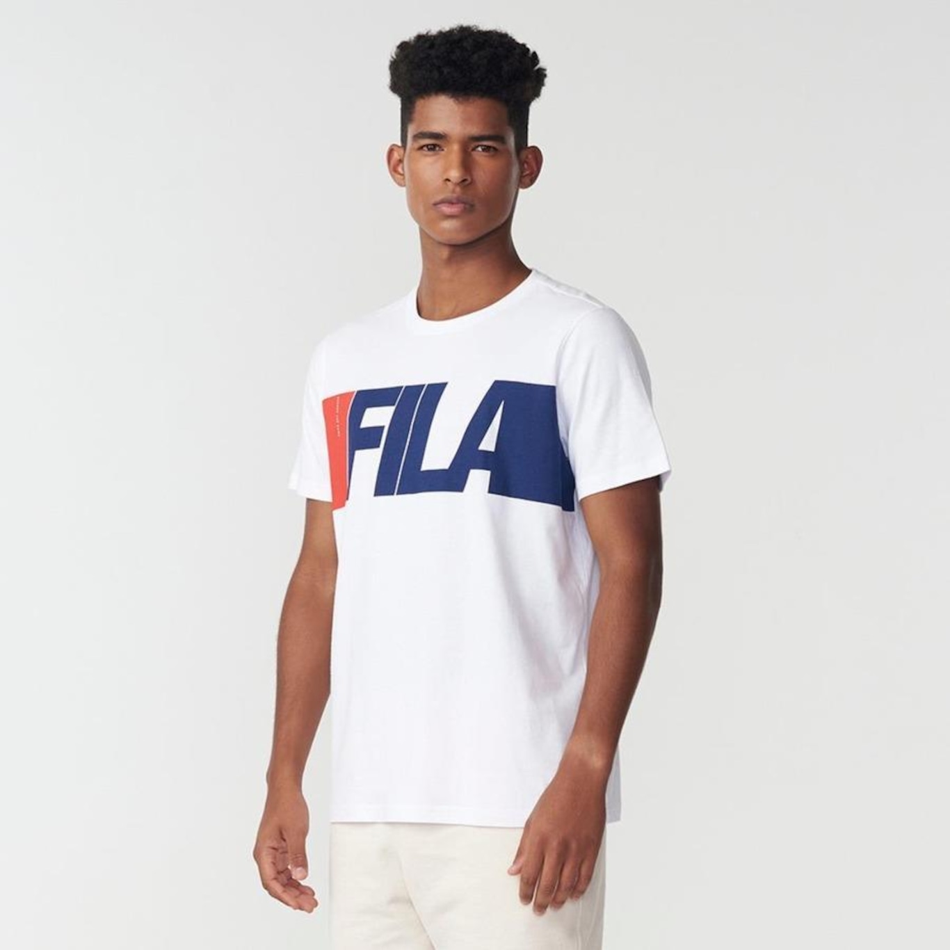 Camiseta Fila Italic Lifestyle - Masculina - Foto 2