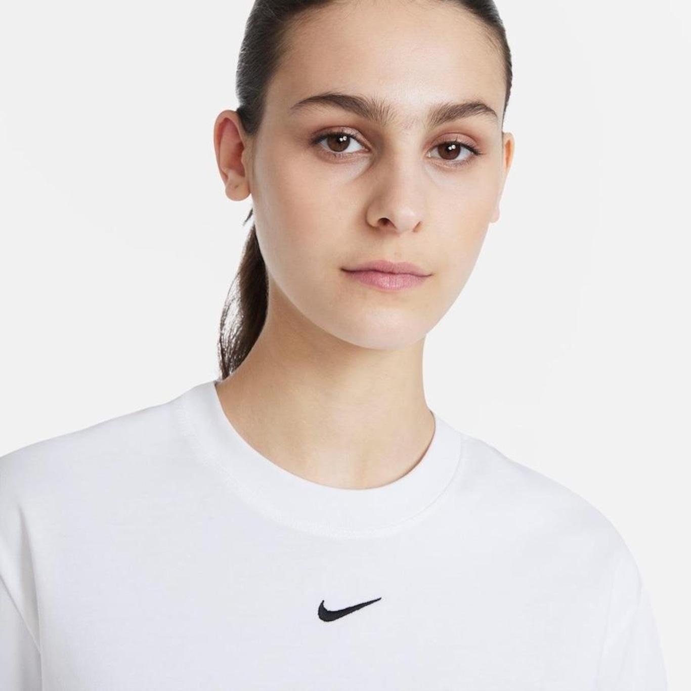 Camiseta Nike Sportswear Essentials Boxy - Feminina - Foto 3