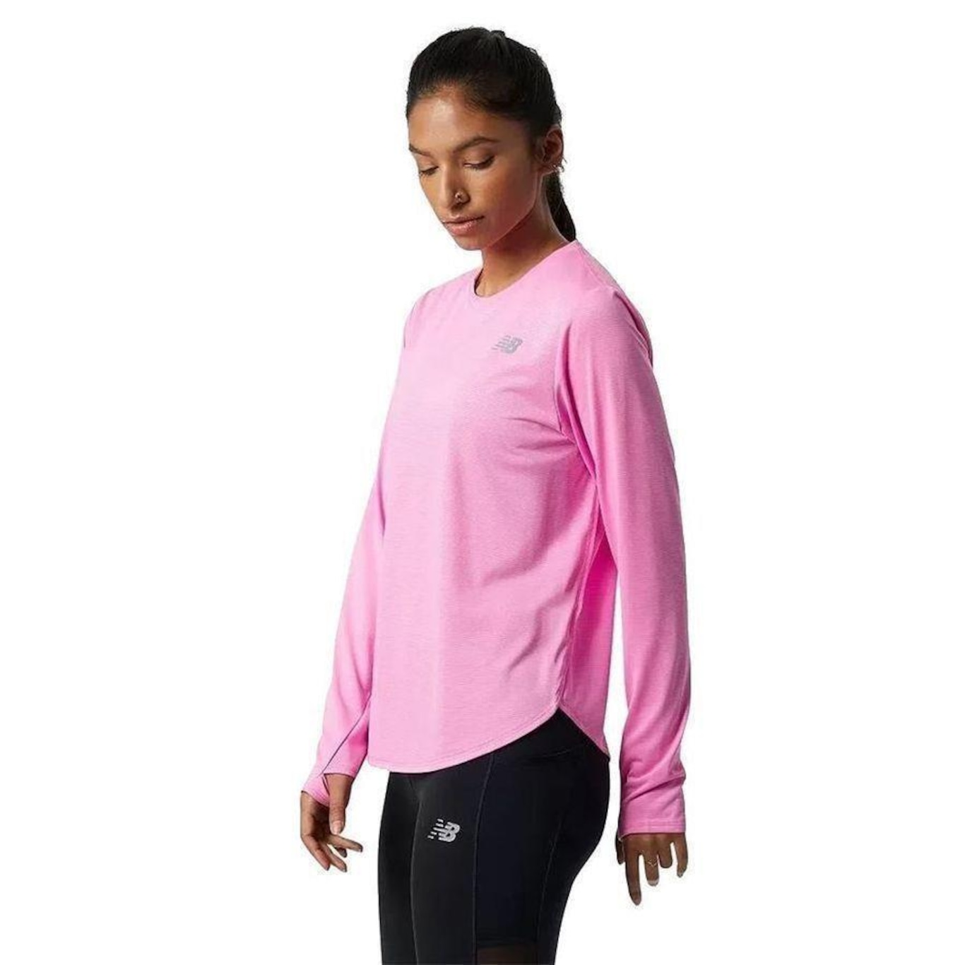 Camiseta New Balance Accelerate - Feminina - Foto 2