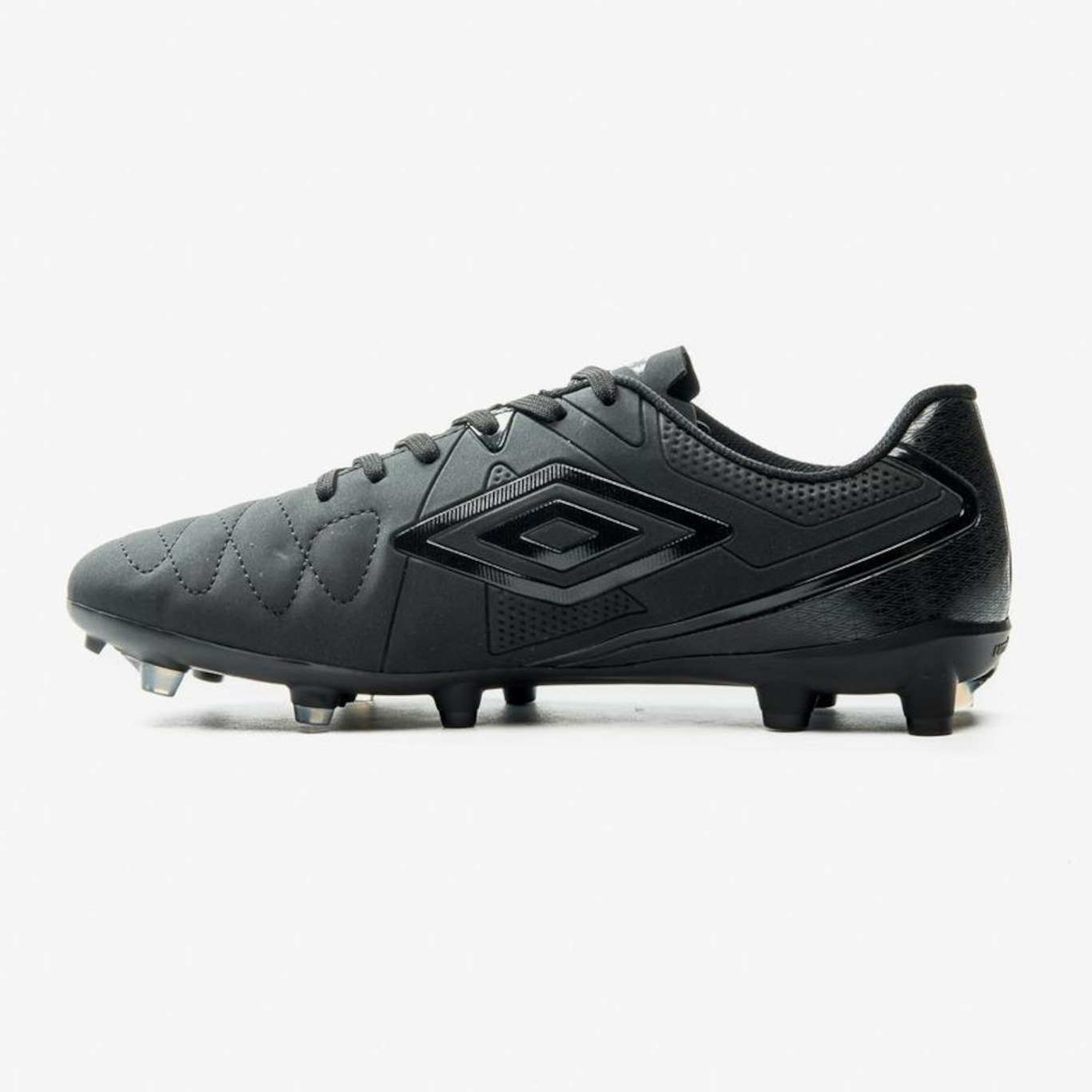 Chuteira de Campo Umbro Attak Eternal + Par de Meias - Adulto - Foto 4