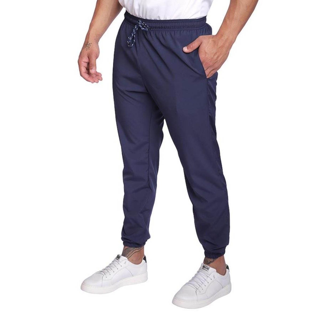 Calça Jogger Resina Tactel 3 Bolsos - Masculina - Foto 3