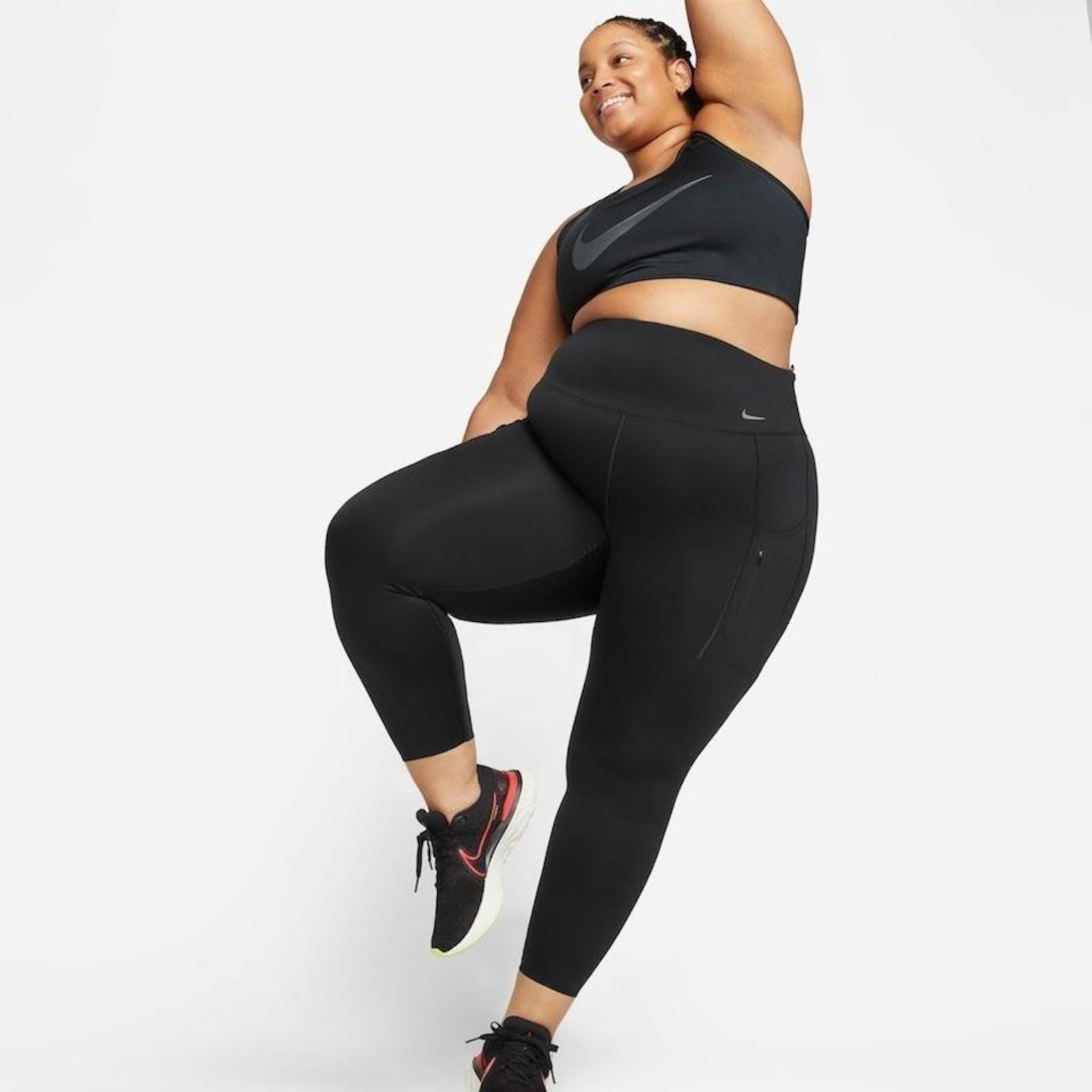 Calça Legging Nike Dri-FIT Go Plus Size - Feminina em Promoção