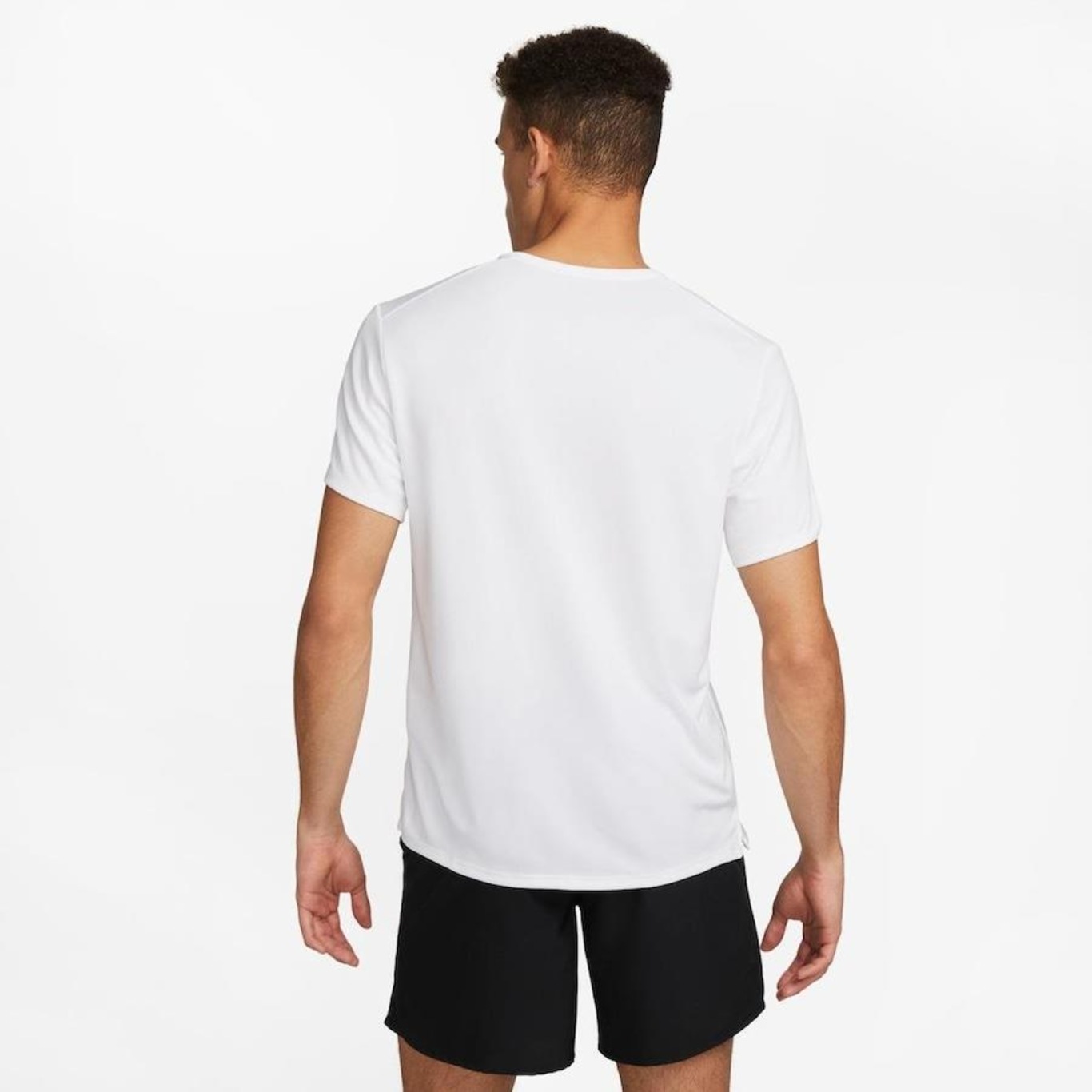 Nike men's miler essential tee 2.0 online