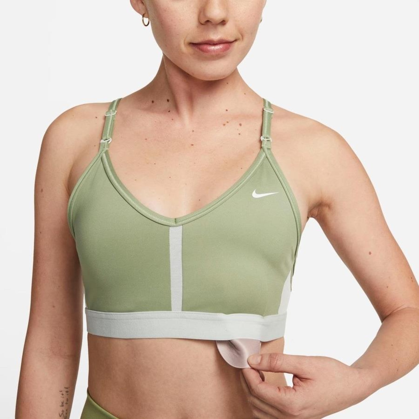 Top Fitness com Bojo Nike Indy - Feminino