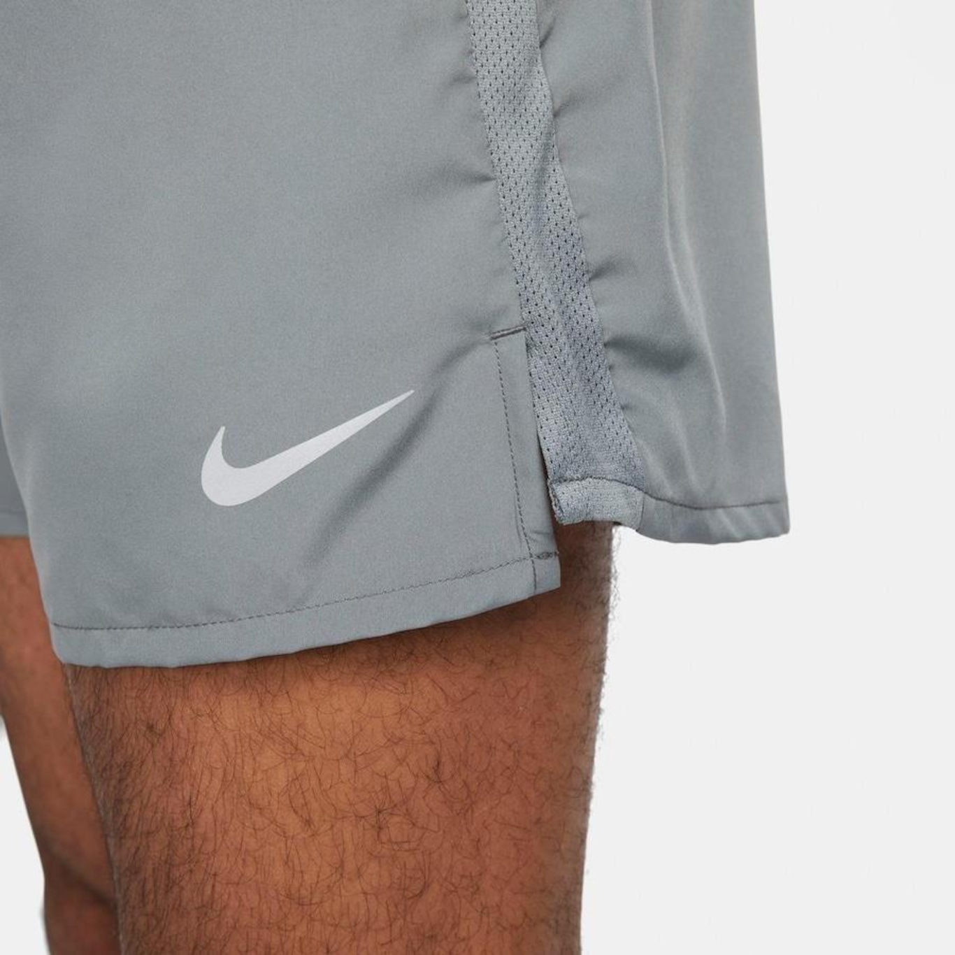 Shorts Nike Dri-FIT Challenger - Masculino - Foto 5