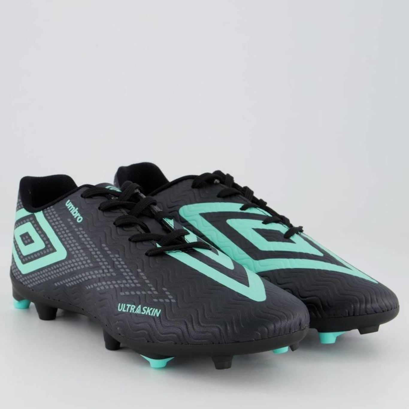 Chuteira Campo Umbro Ultraskin - Adulto - Foto 2