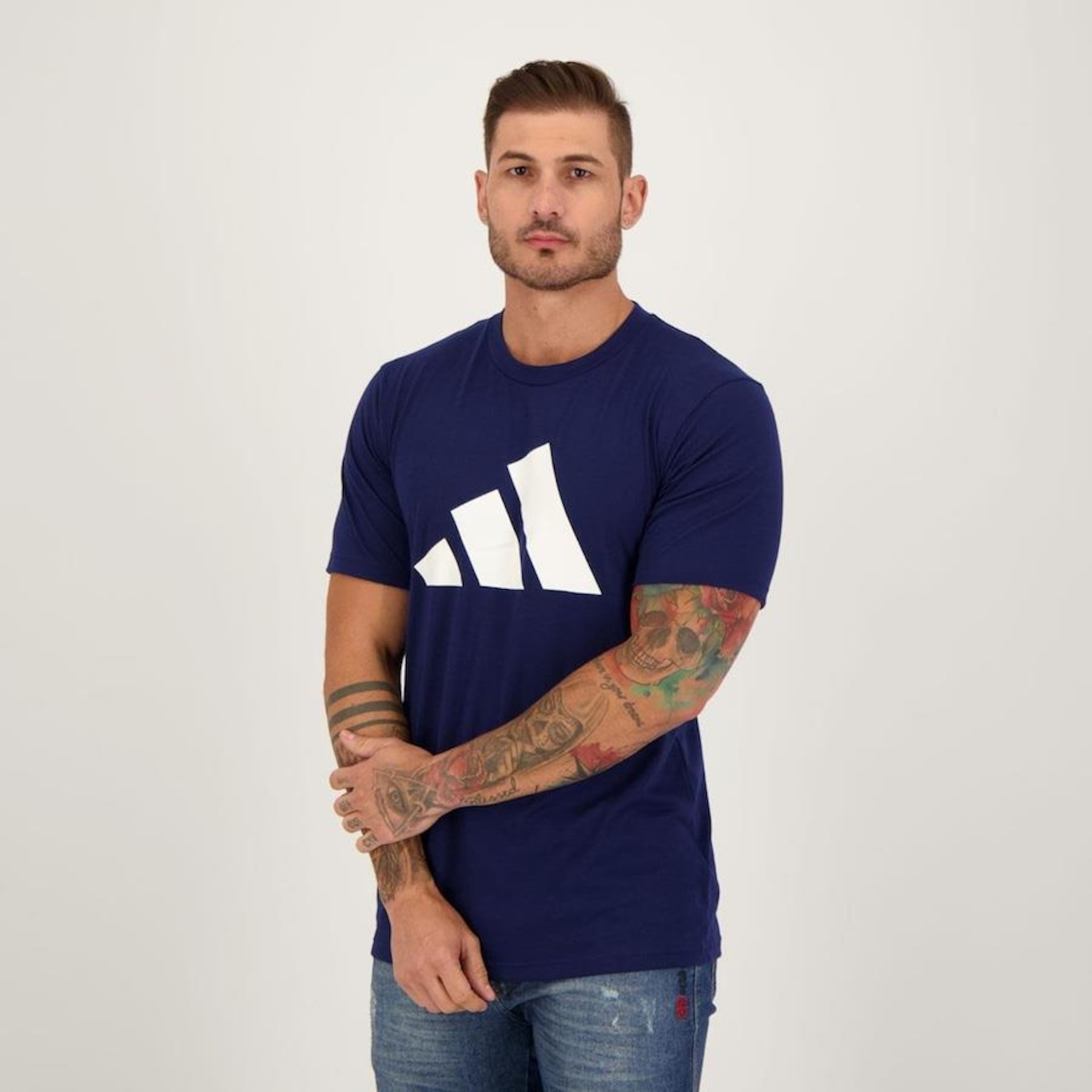 Camiseta adidas Essentials Logo - Masculina - Foto 2