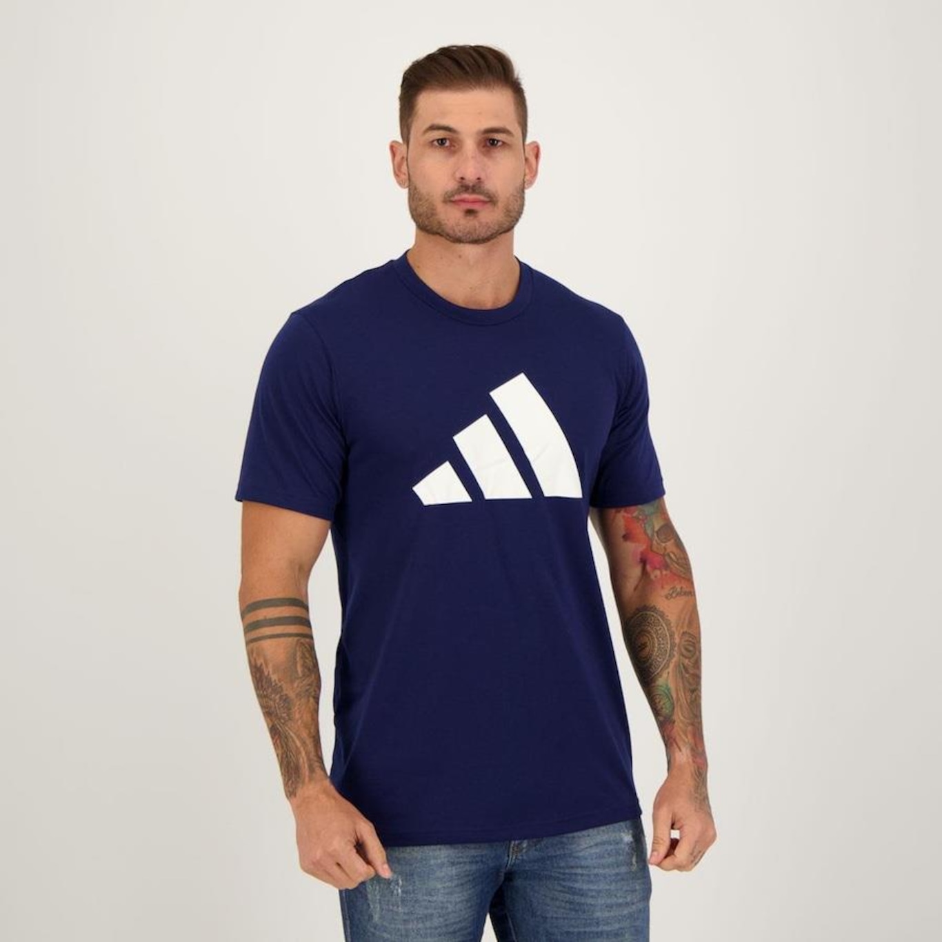 Camiseta adidas Essentials Logo - Masculina - Foto 5