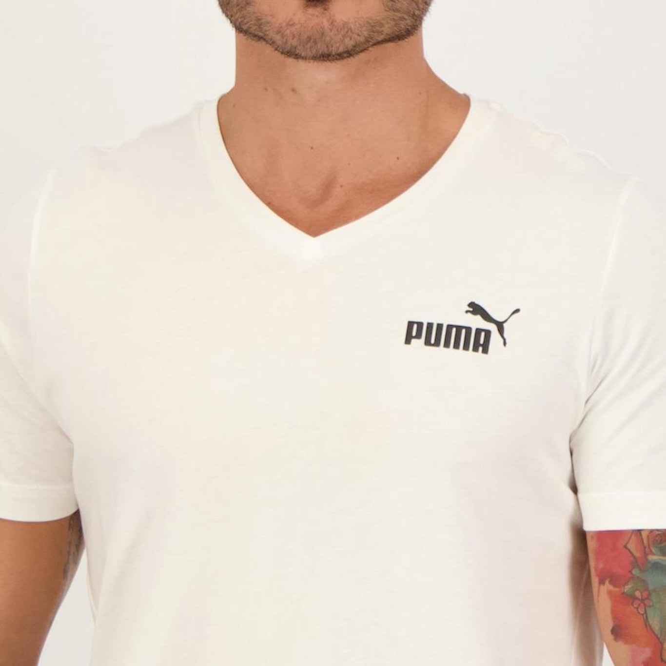 Camiseta Puma Essentials V - Masculina - Foto 4