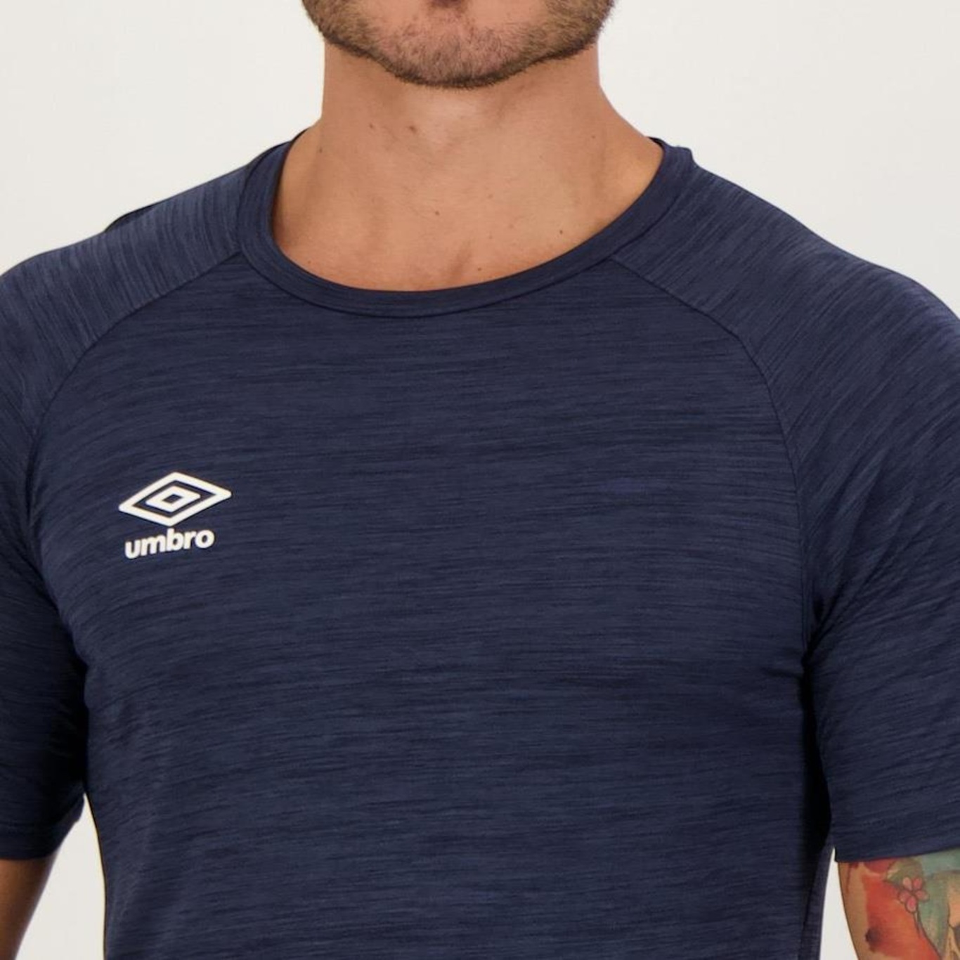 Camiseta Umbro Blend Tape - Masculina - Foto 4