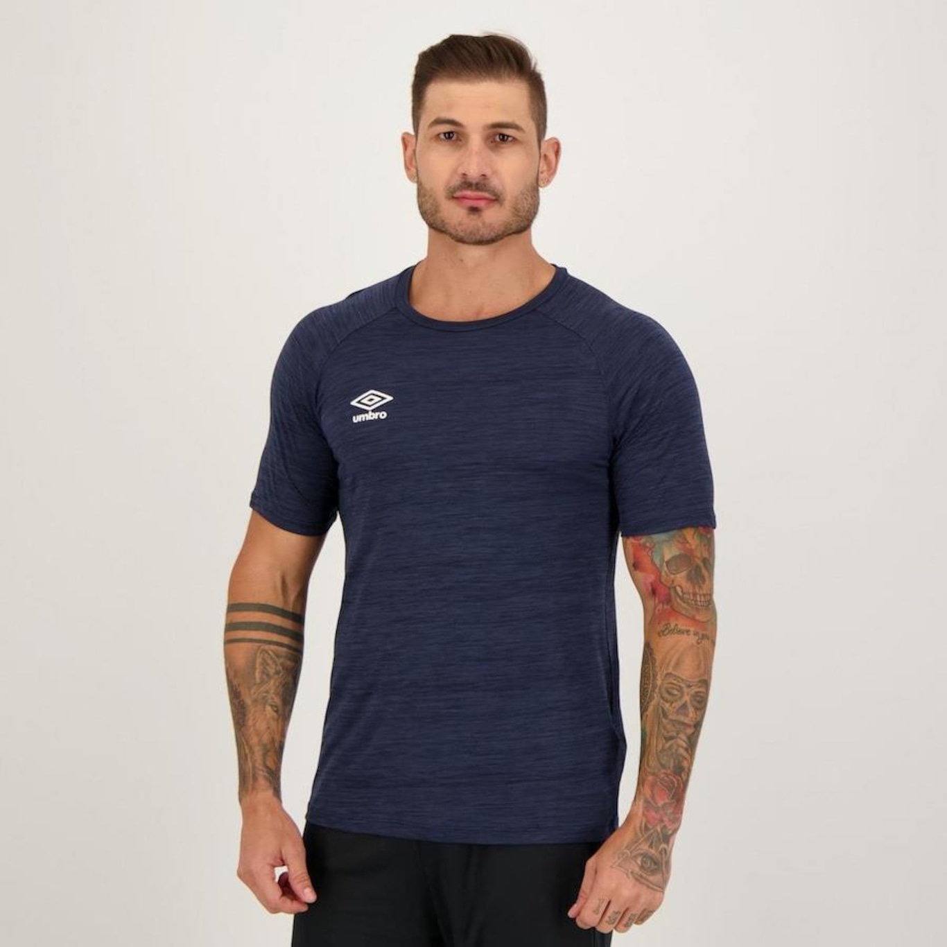 Camiseta Umbro Blend Tape - Masculina - Foto 5