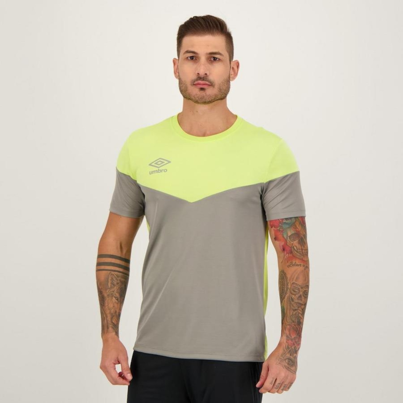 Camiseta Umbro Stadion - Masculina - Foto 2