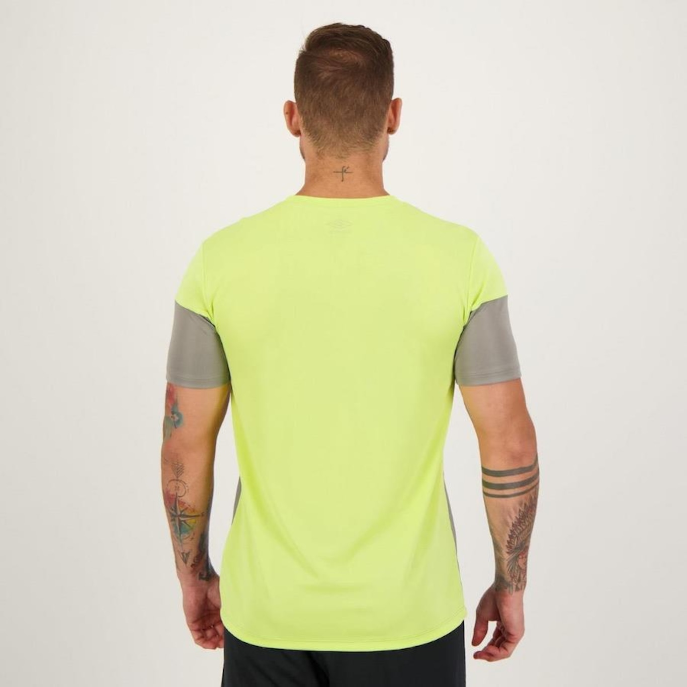 Camiseta Umbro Stadion - Masculina - Foto 3