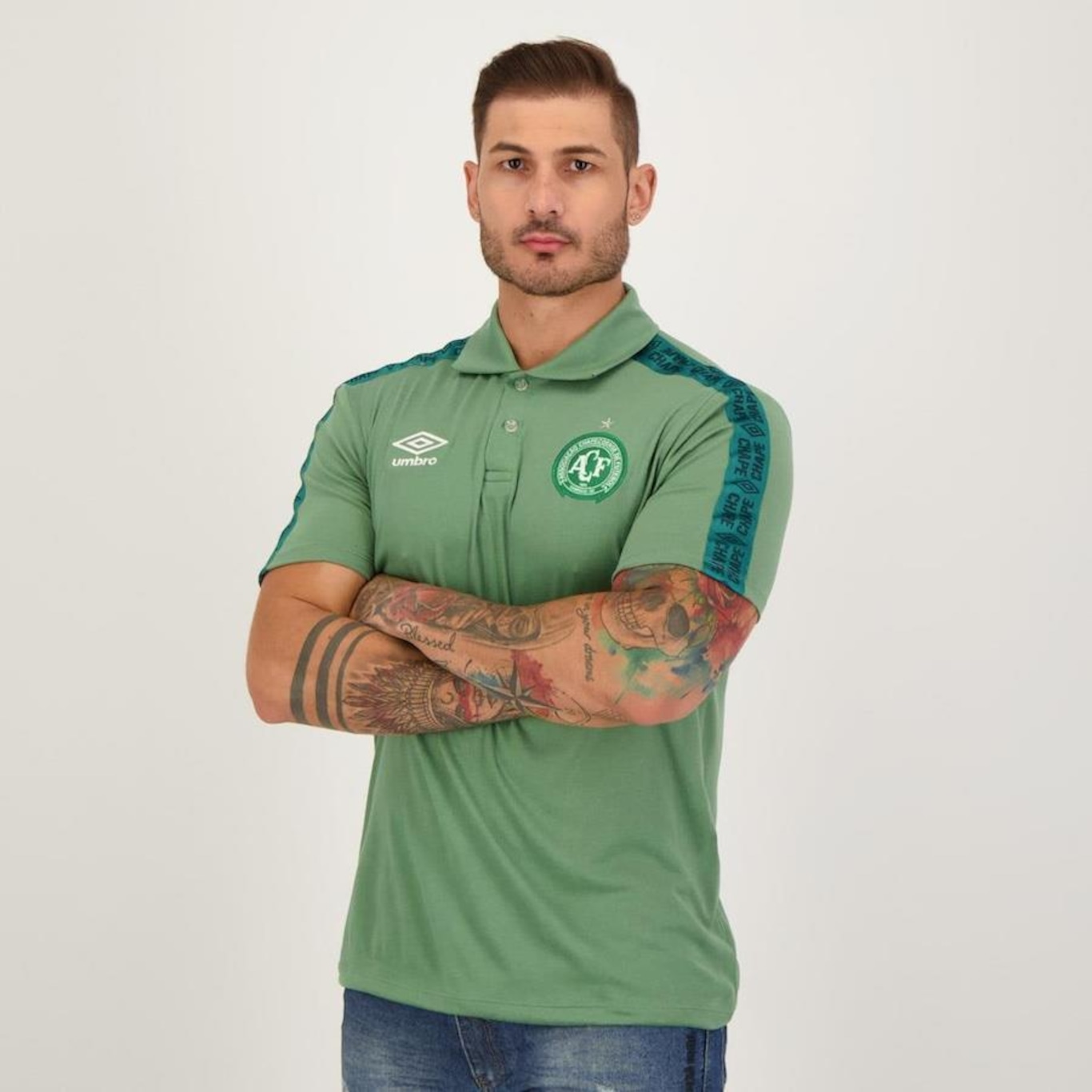 Camisa Polo da Chapecoense Viagem 2022 Umbro - Masculina - Foto 2