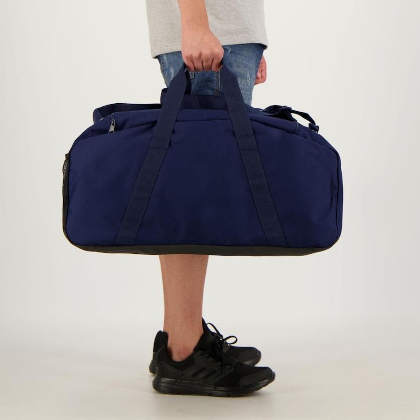 Mala adidas Duffle Tiro - 63,25 litros - Foto 3