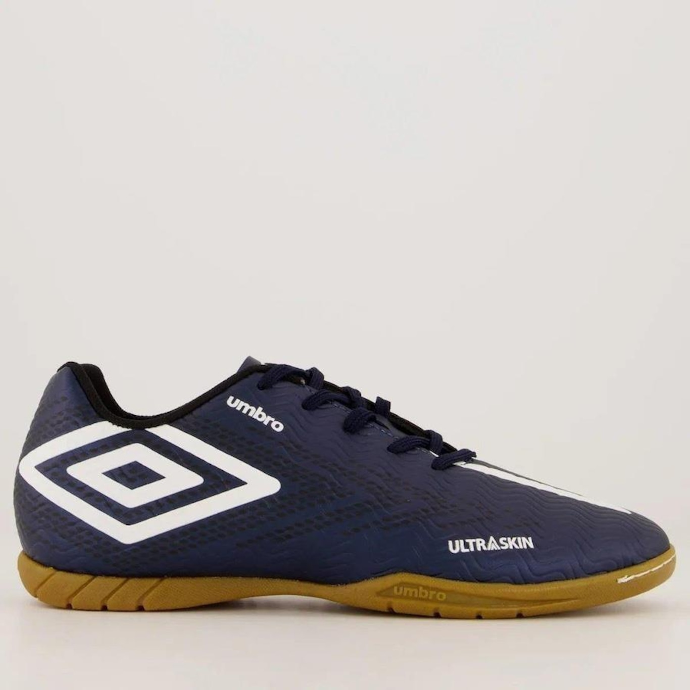 Chuteira Futsal Umbro Ultraskin - Adulto - Foto 1