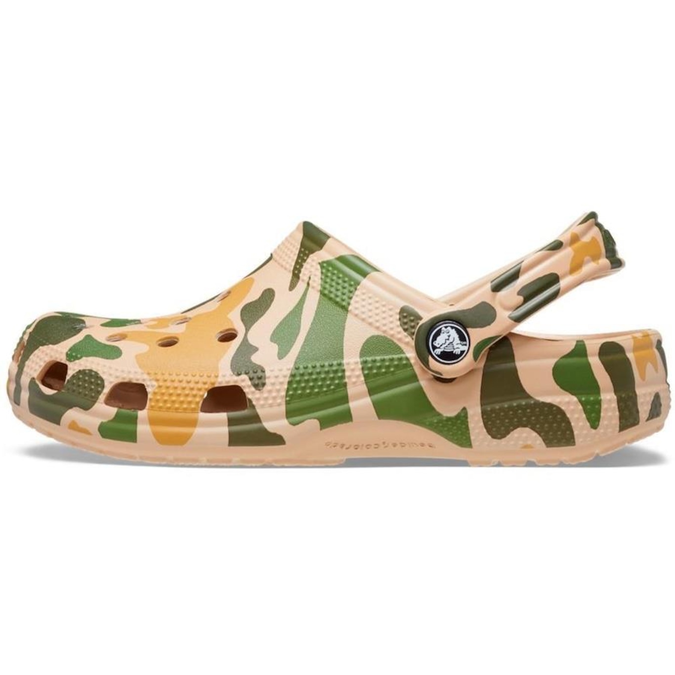 Sandália Crocs Classic Printed Camo Clog Chai/Tan - Adulto - Foto 2