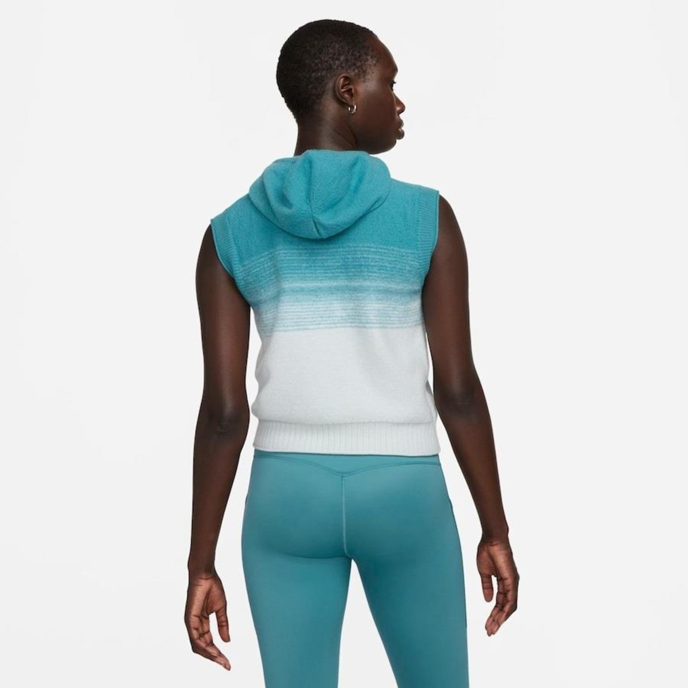 Camiseta Nike Hood Vest Advance Run Division - Feminina - Foto 2