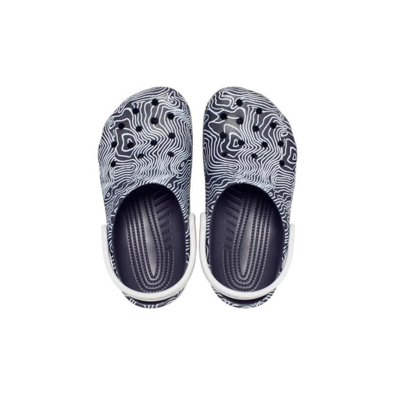 Sandália Crocs Classic Topographic Clog Deep - Infantil - Foto 5