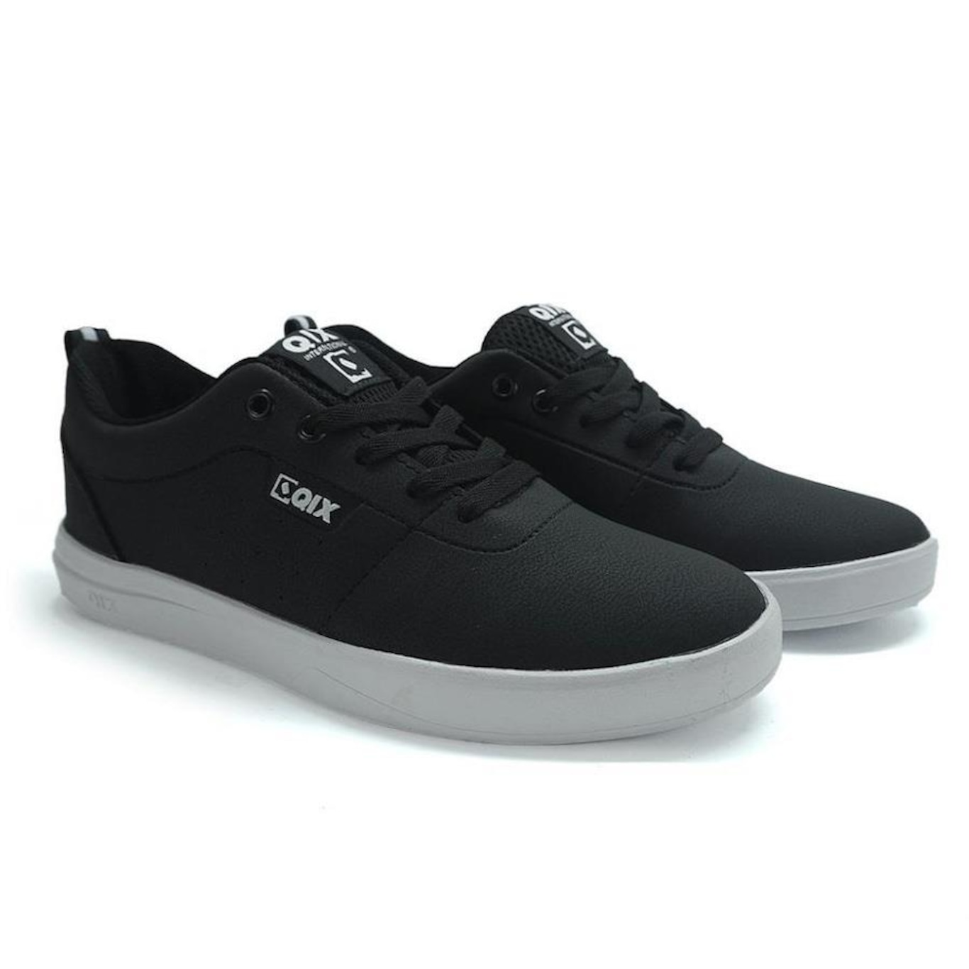 Tenis preto hot sale qix