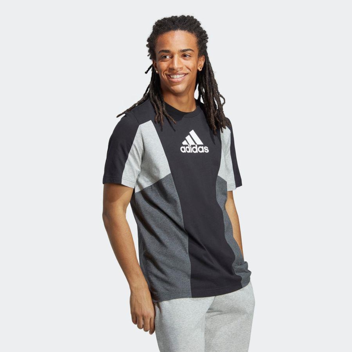 Camiseta adidas Essentials Colorblock - Masculina - Foto 6