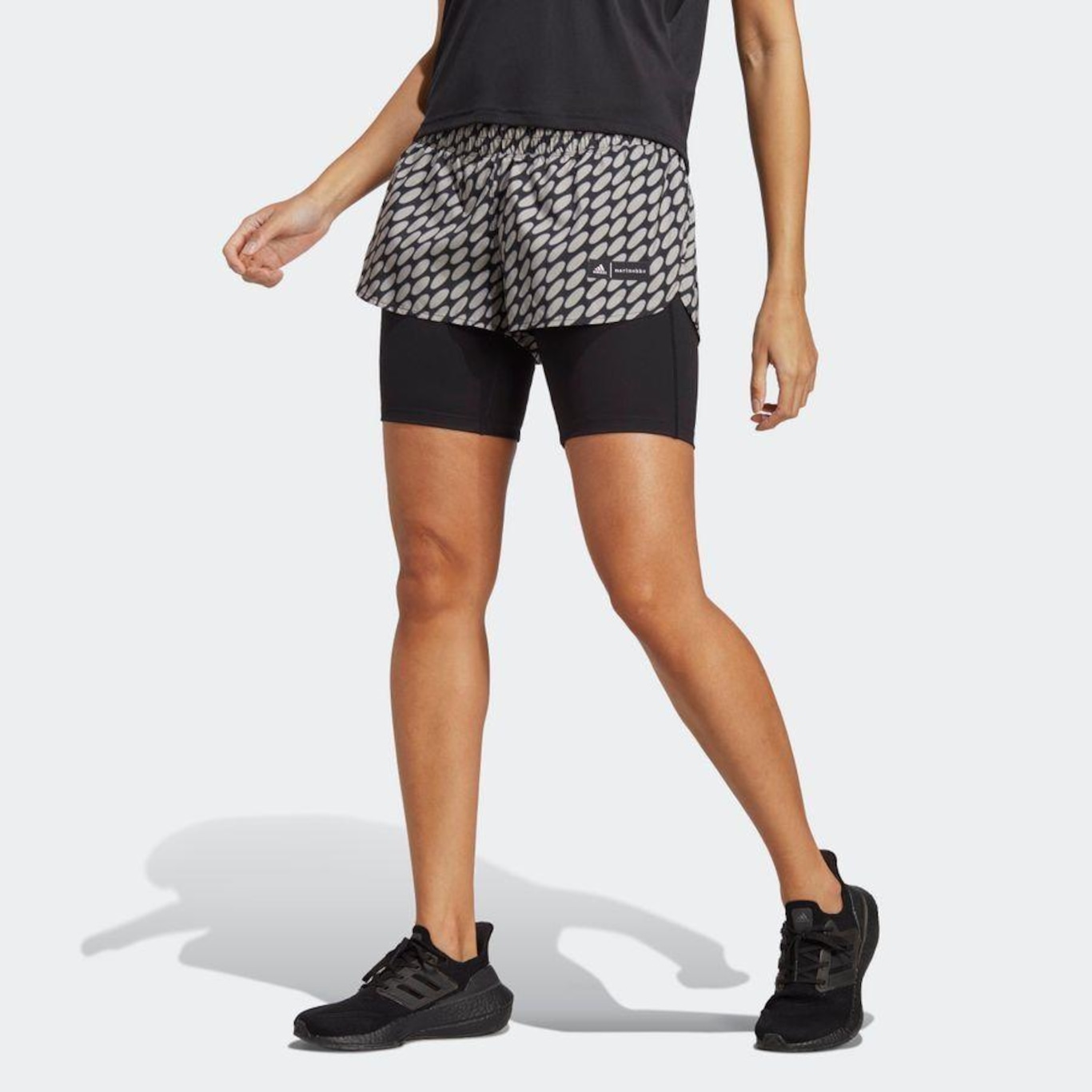 Shorts adidas 2 em 1 adidas x Marimekko Run Icons 3 Bar Logo - Feminino - Foto 3