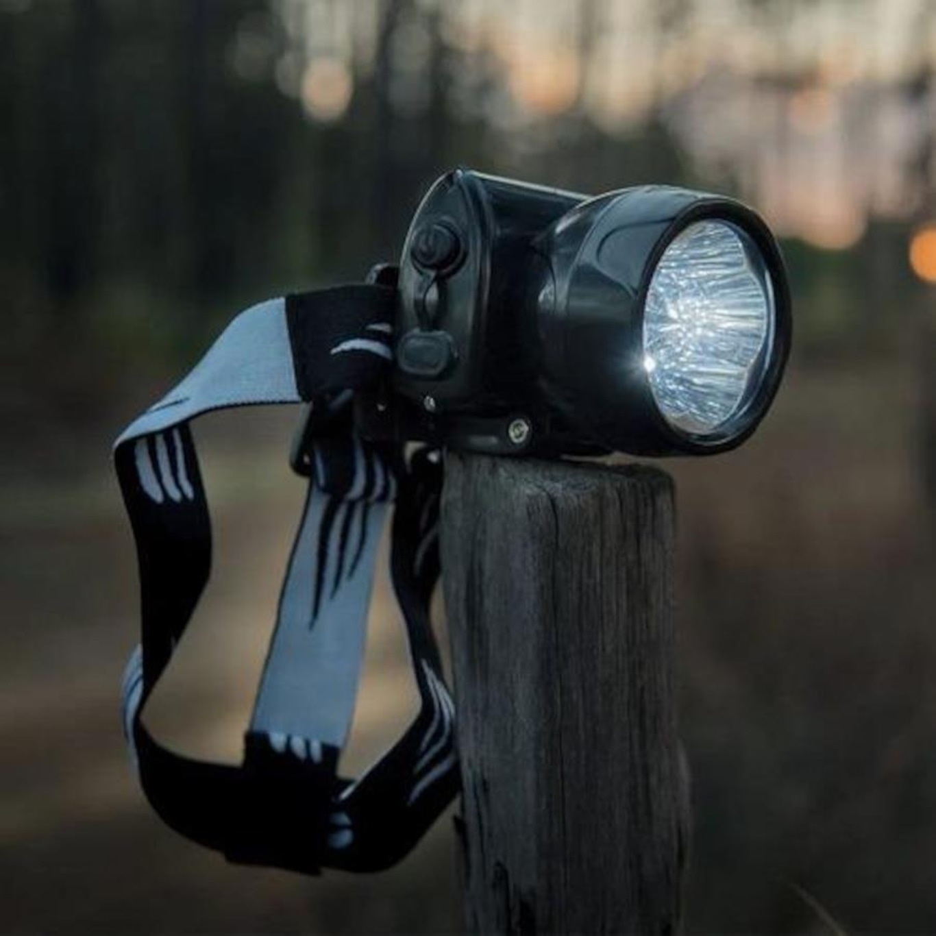 Lanterna de Cabeça Nautika Fenix Recarregável 13 Lumens - Foto 4