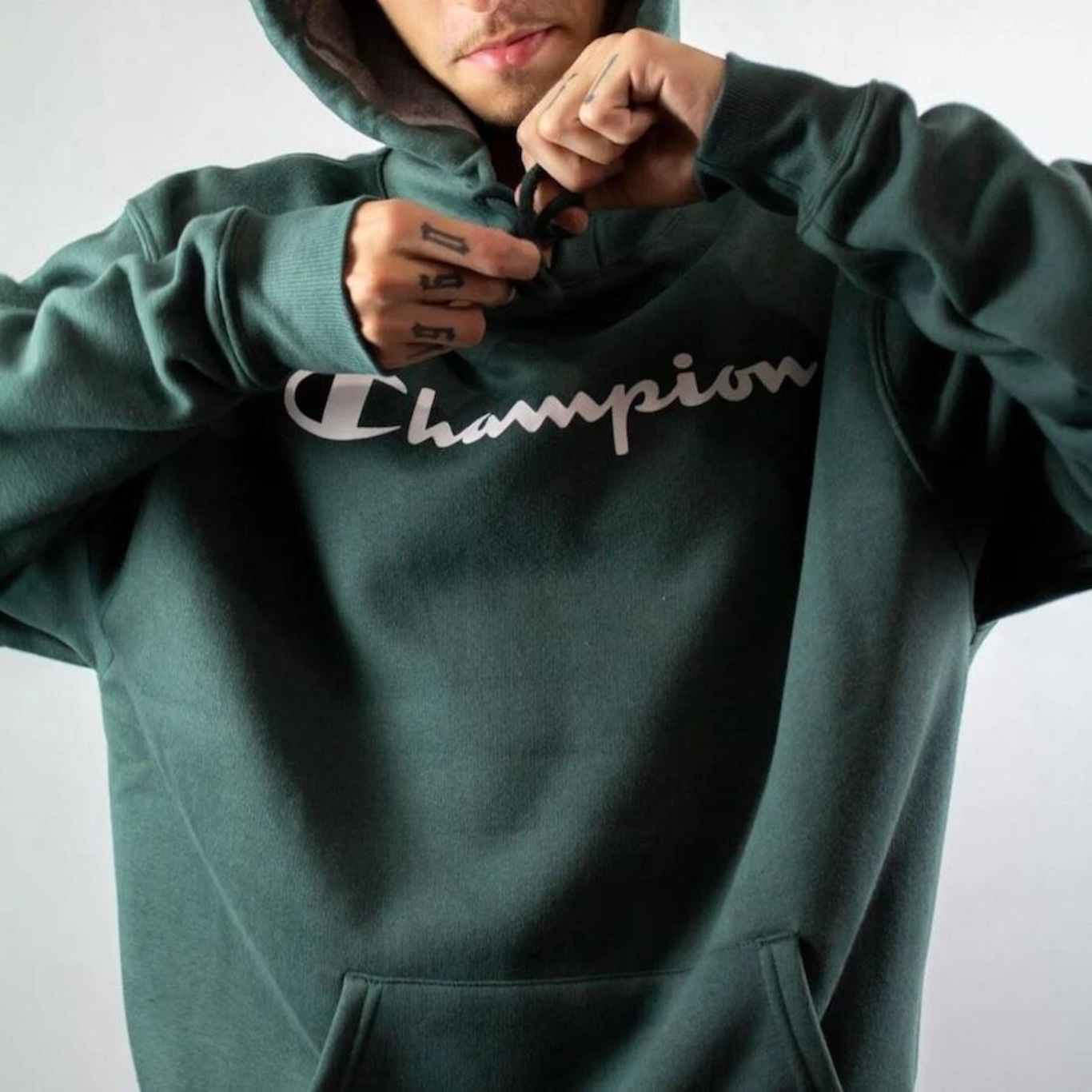 Blusa de Moletom Champion Masculina com Capuz Canguru - Foto 4