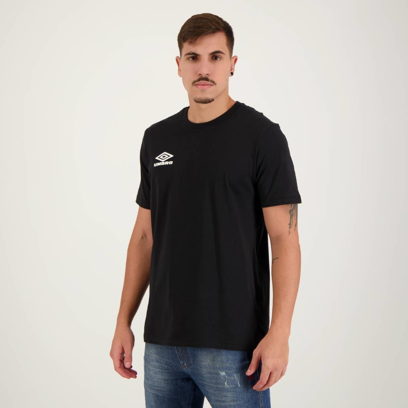 Camiseta Umbro Diamond Tradicional Logo - Masculina - Foto 5