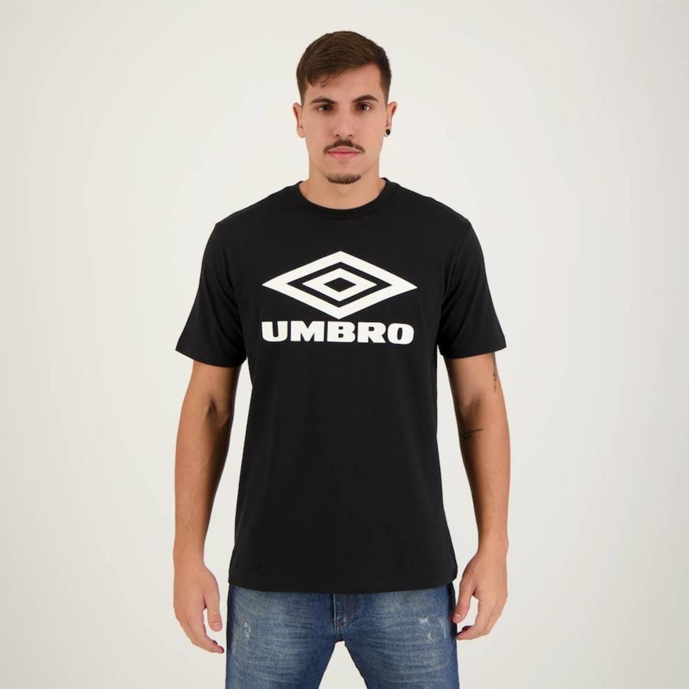 Camiseta Umbro Large Logo Duo - Masculina - Foto 1