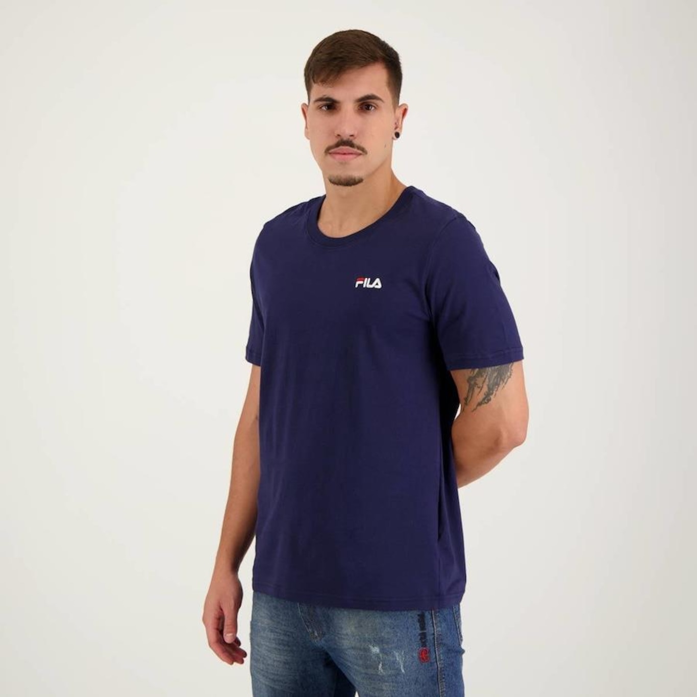 Camiseta Fila Classic Logo - Masculina - Foto 2