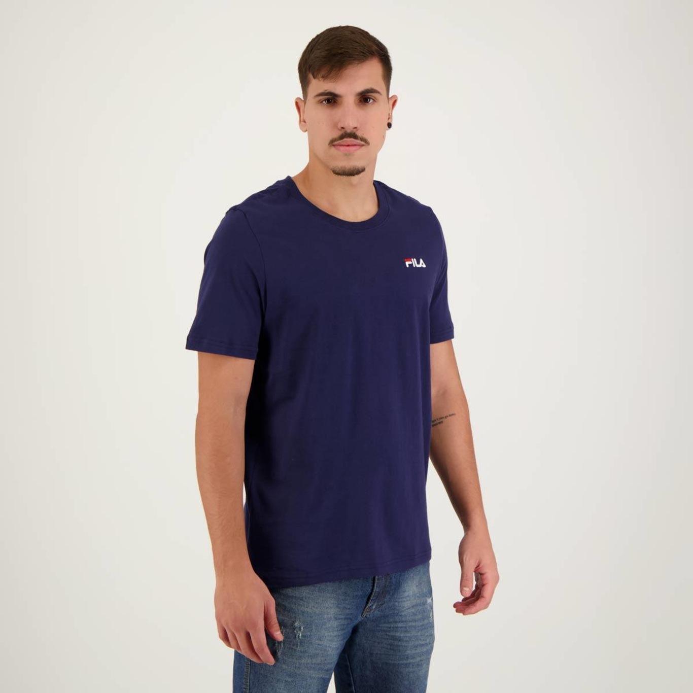 Camiseta Fila Classic Logo - Masculina - Foto 5