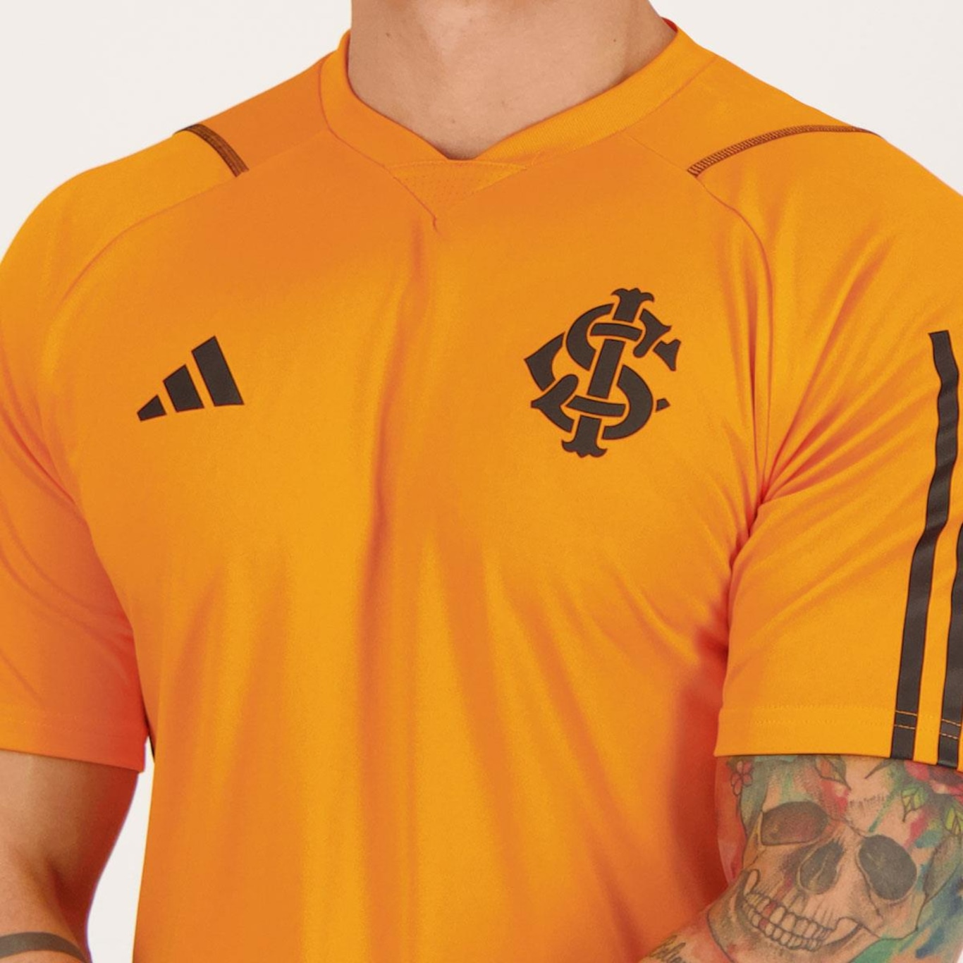 Camisa do Internacional Treino Atleta 2023 adidas - Masculina - Foto 4