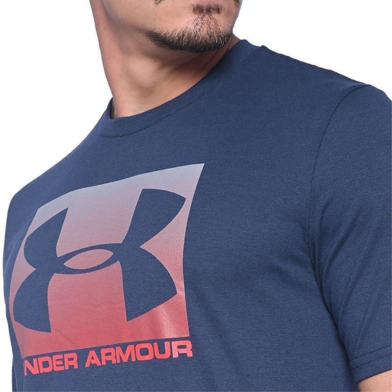 Camiseta Under Armour Boxed Sportstyle - Masculina - Foto 4