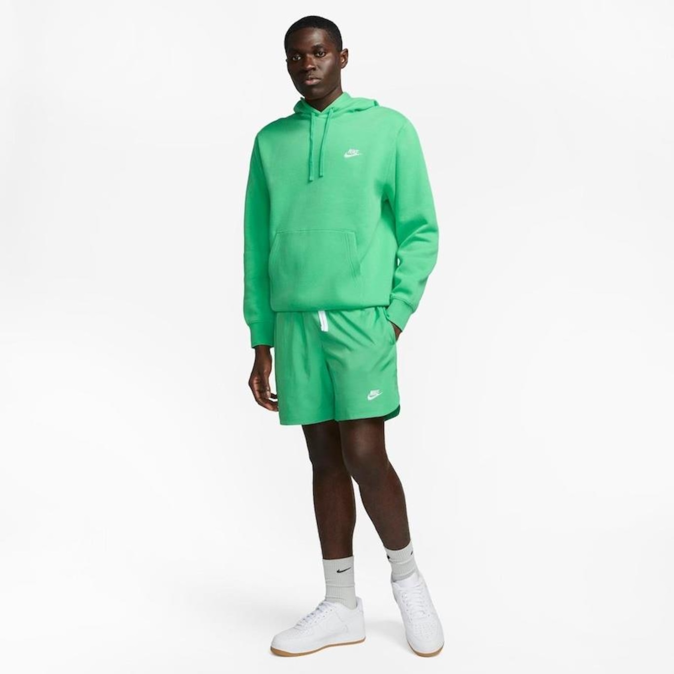 Blusão com Capuz Nike Sportswear Club Fleece - Unissex em Promoção