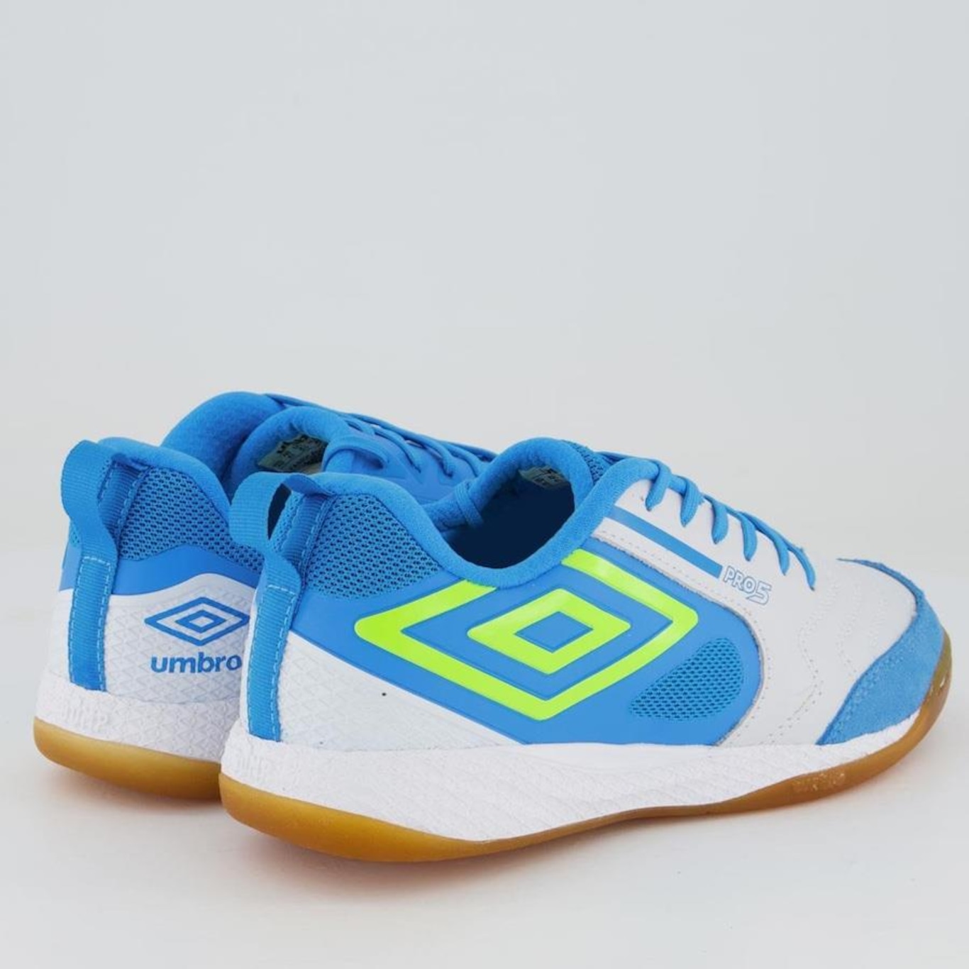 Chuteira Futsal Umbro Pro 5 Bump - Adulto em Promoção | Centauro