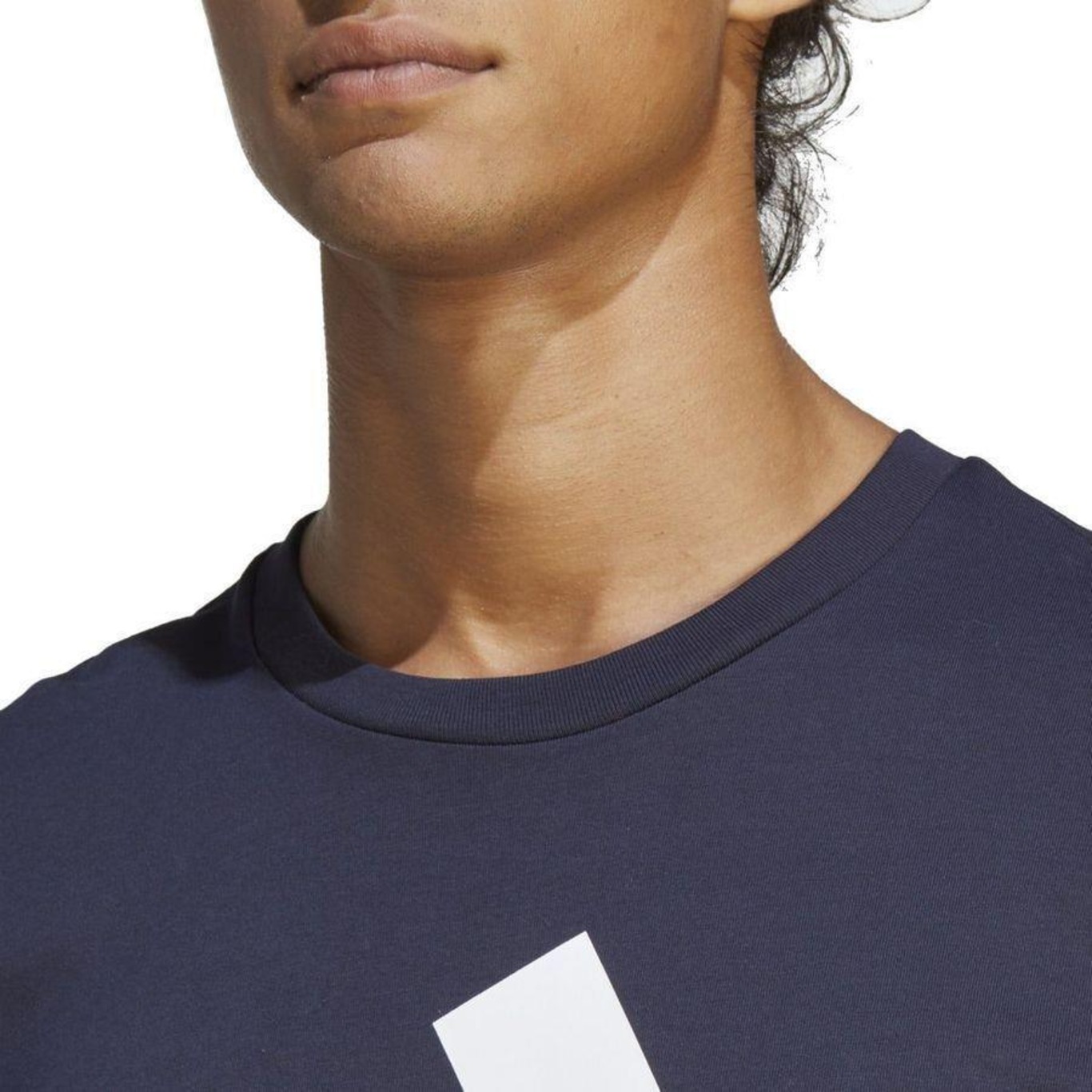 Camiseta adidas Essentials Logo - Masculina - Foto 5