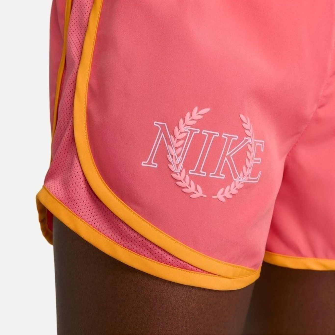 Shorts Nike Dri-FIT Tempo - Feminino - Foto 5