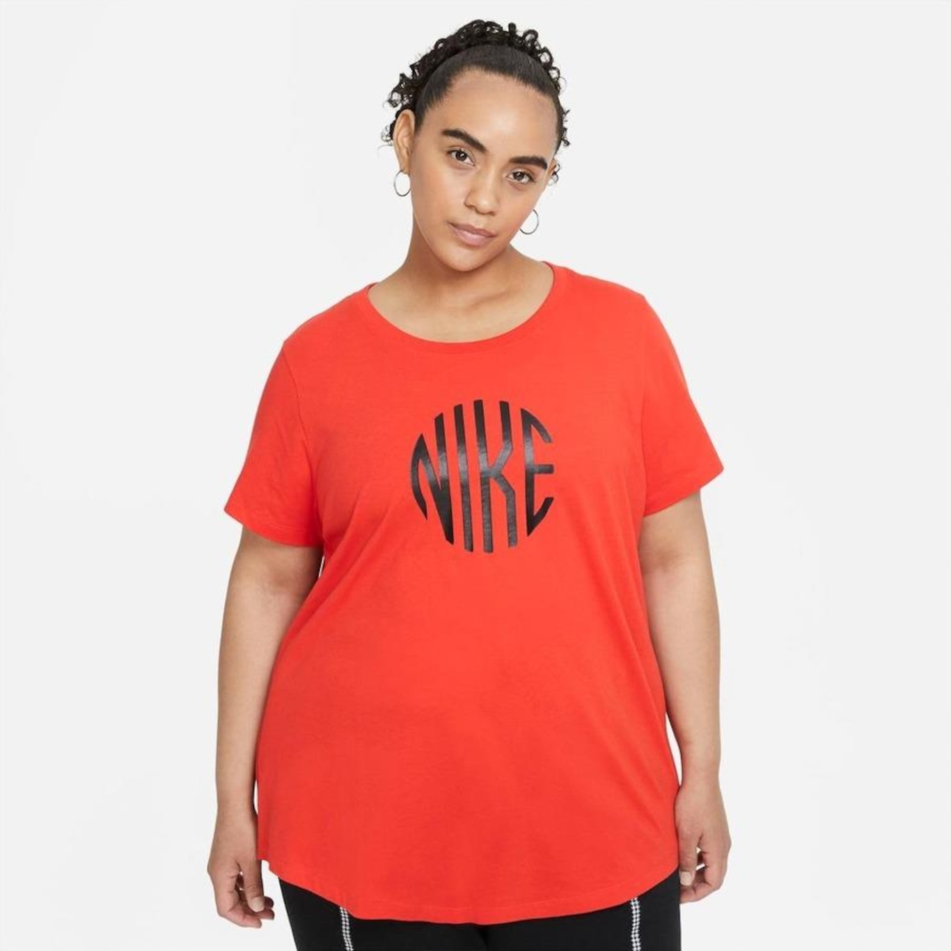 Camiseta Nike Sportswear Plus Size - Feminina