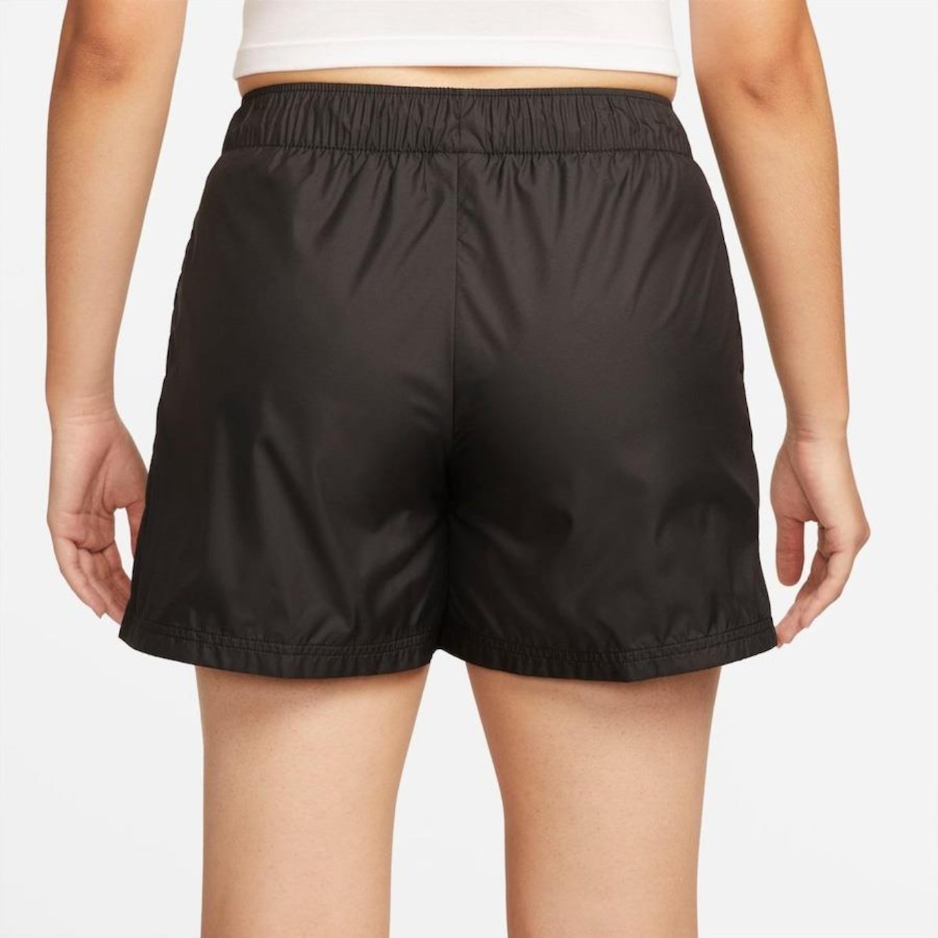 Shorts Nike Sportswear Essentials Mid-Rise - Feminino - Foto 3