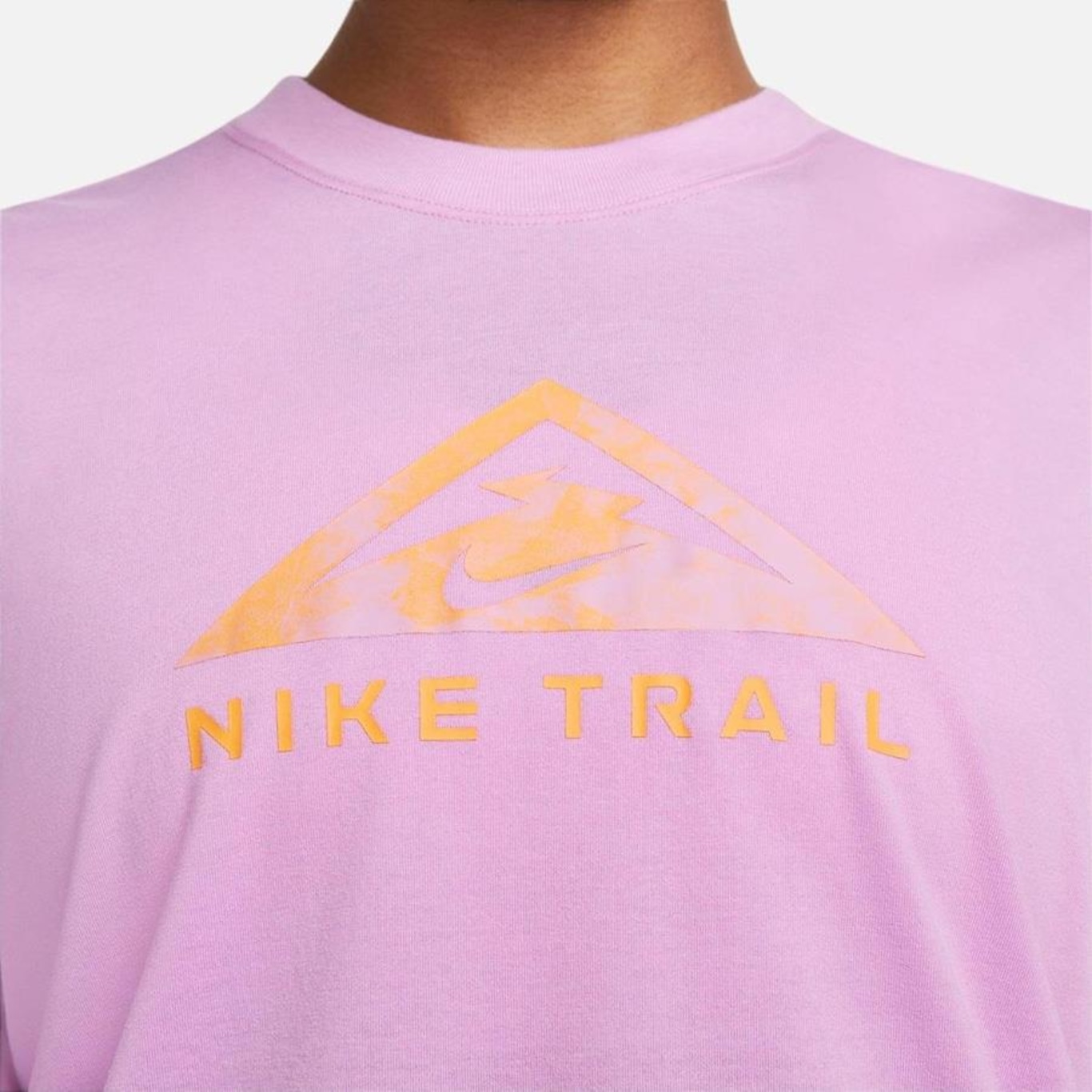 Camiseta Nike Dri-FIT Trail - Feminina - Foto 4