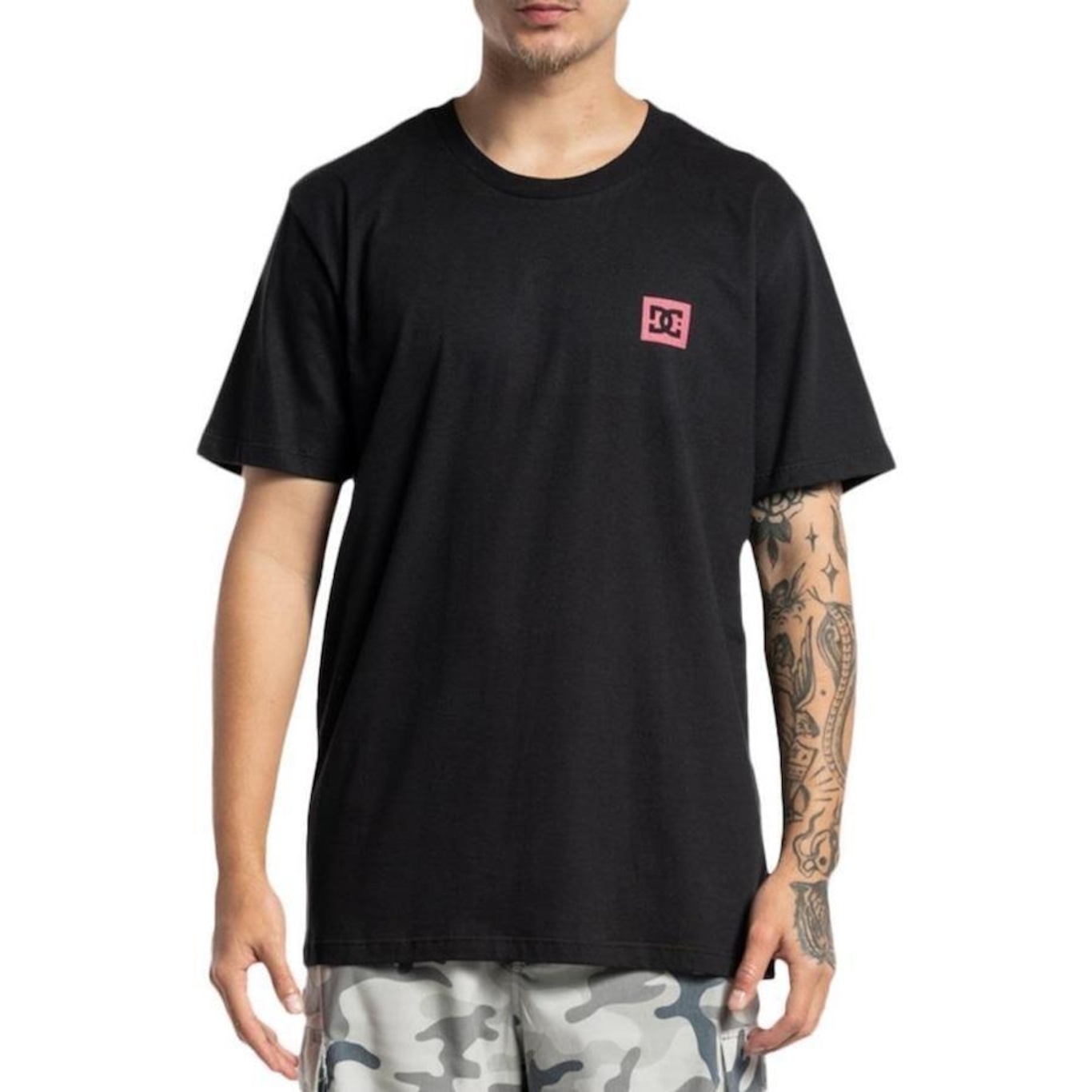 Camiseta DC Shoes Mininal Square Stripe WT23 - Masculina - Foto 1