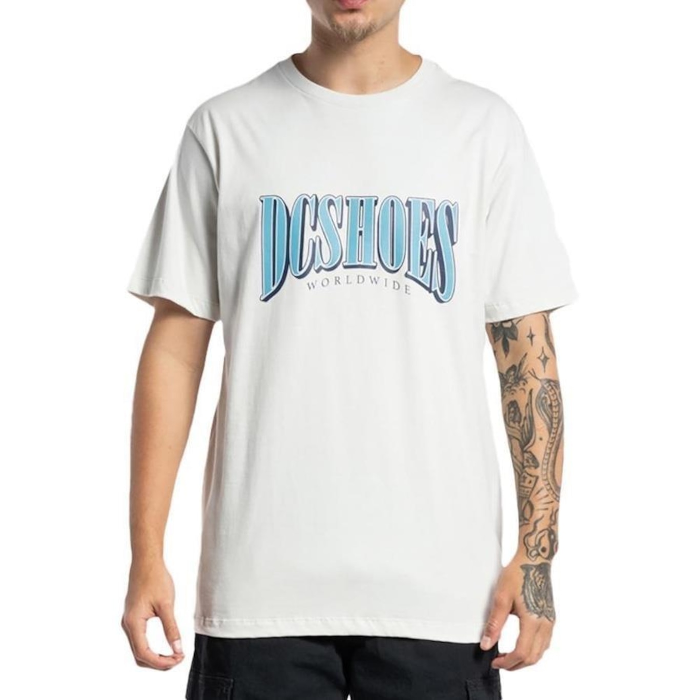 Camiseta DC Shoes Tall Stack WT23 - Masculina - Foto 1