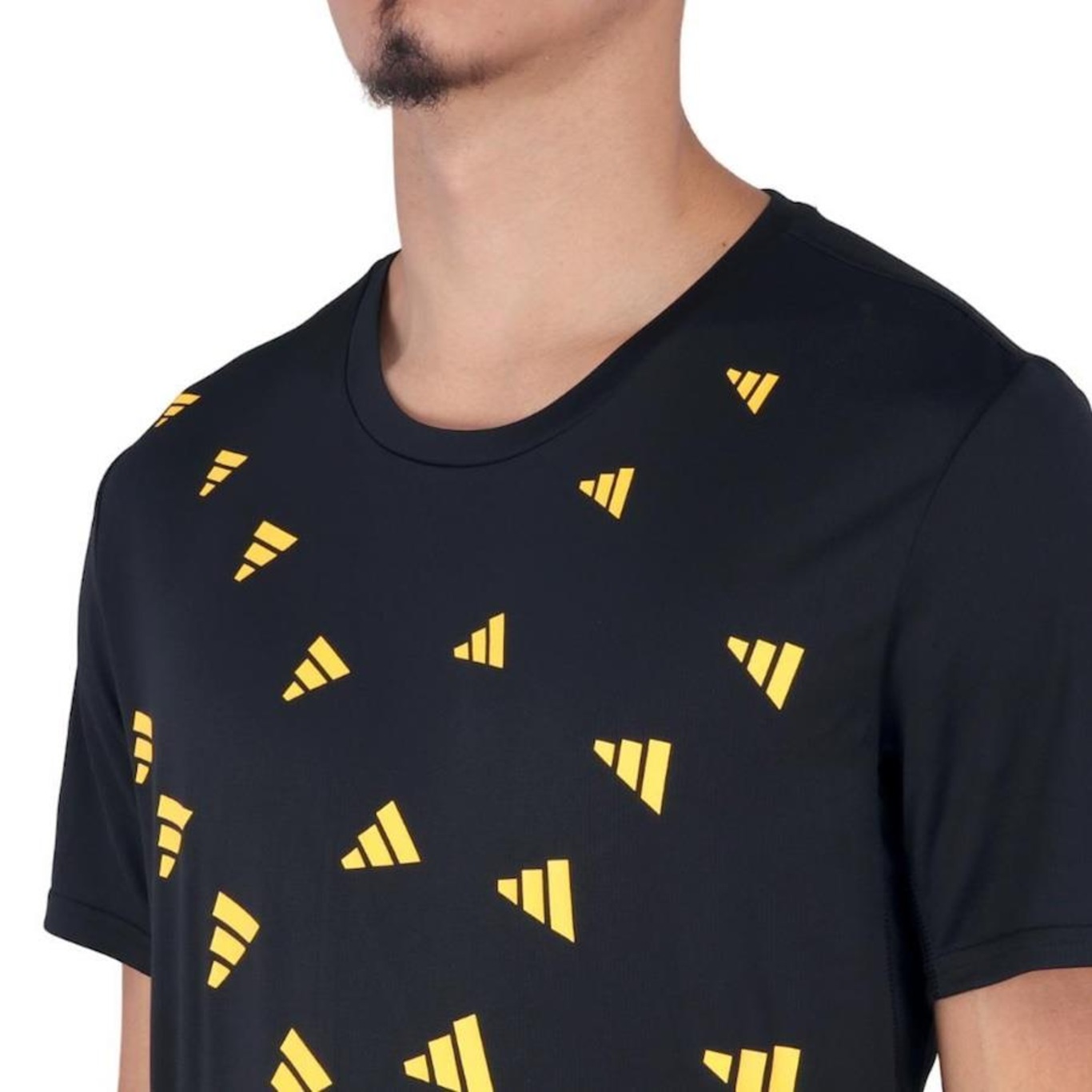 Camiseta adidas Brand Love Graphic - Masculina - Foto 3