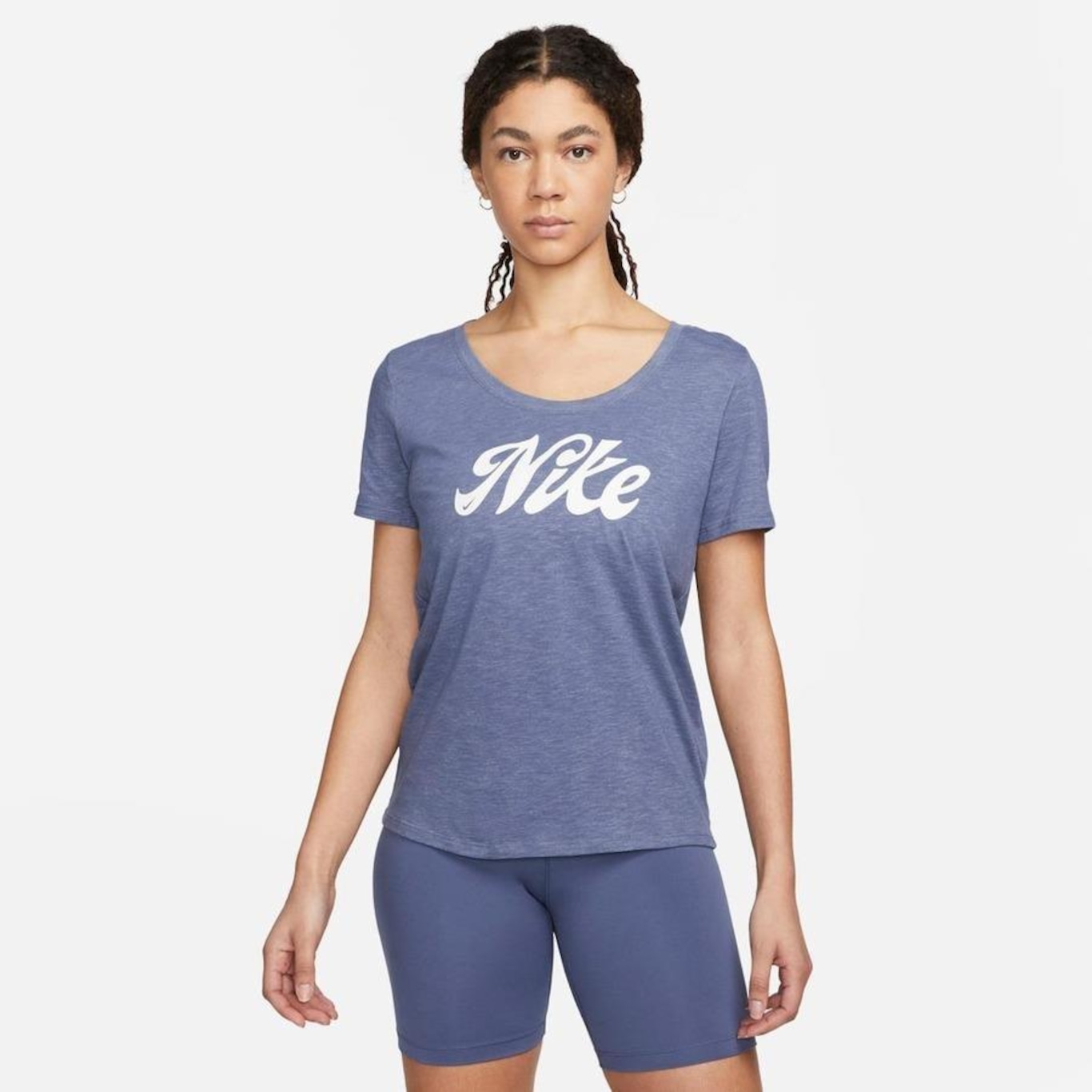 Camiseta Nike Dri-FIT Script - Feminina - Foto 1