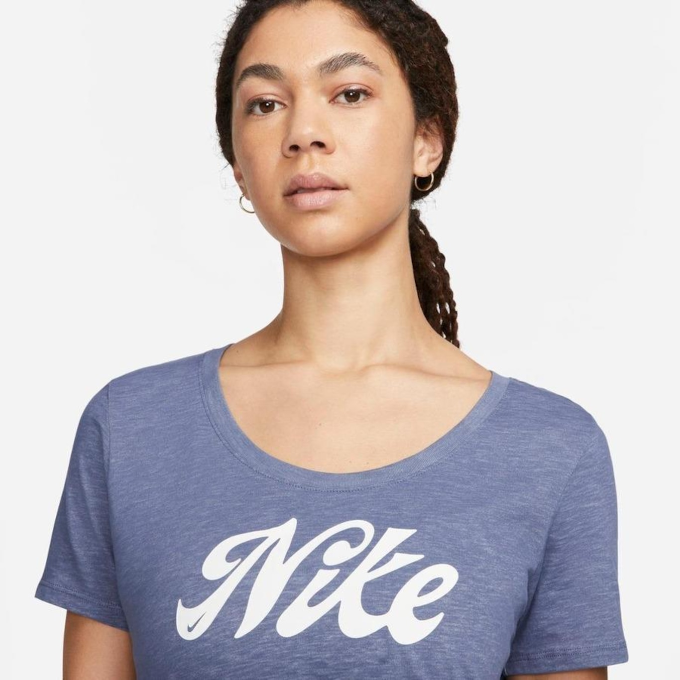 Camiseta Nike Dri-FIT Script - Feminina - Foto 3