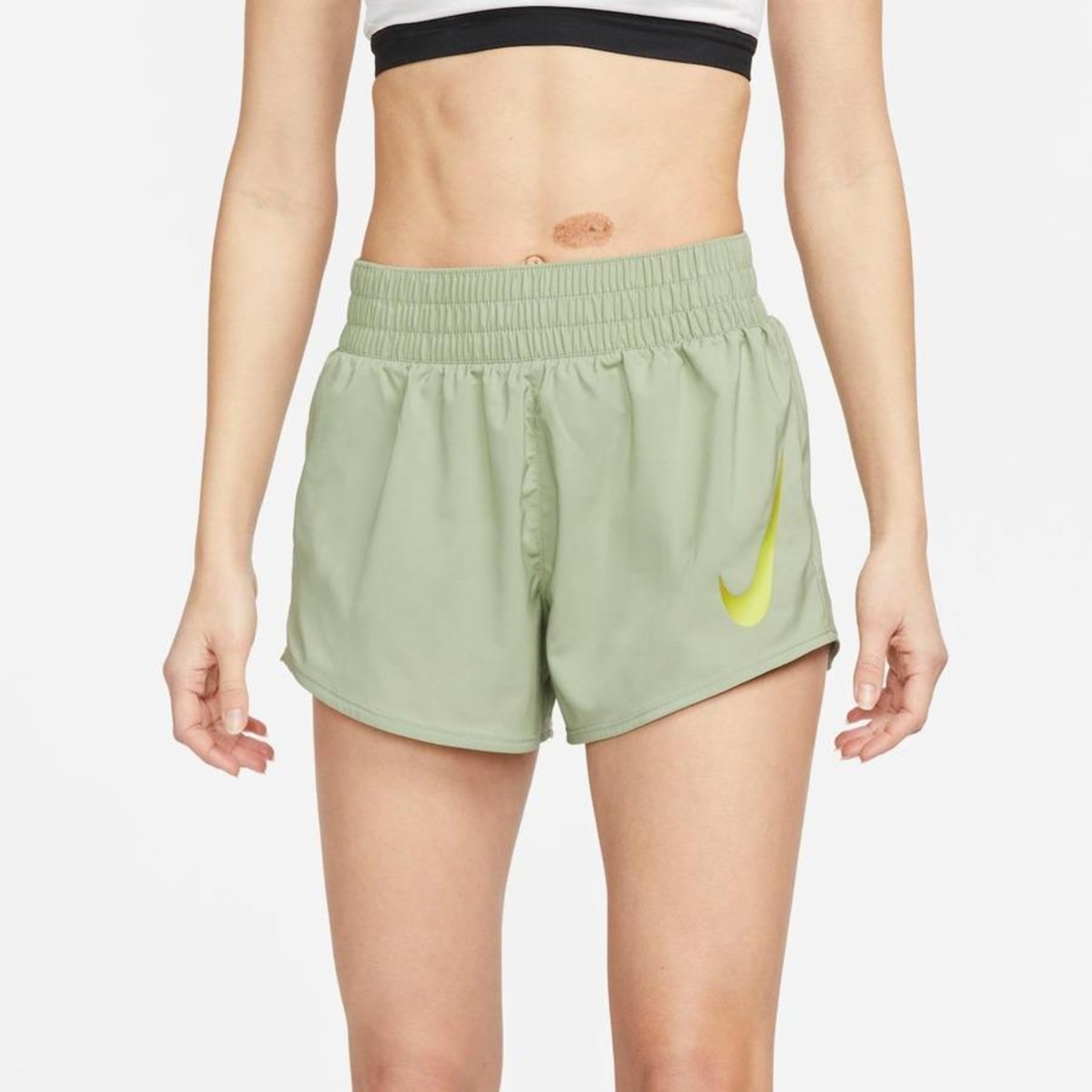 Shorts Nike Swoosh - Feminino - Foto 2