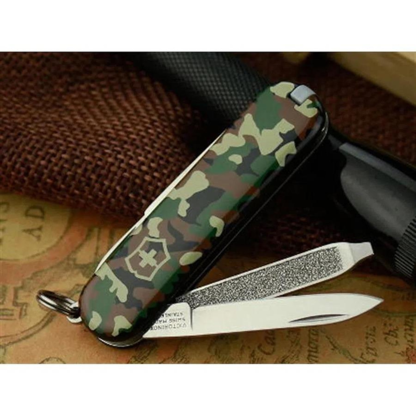 Canivete Victorinox Classic SD Camouflage 0.6223.94 - Foto 4